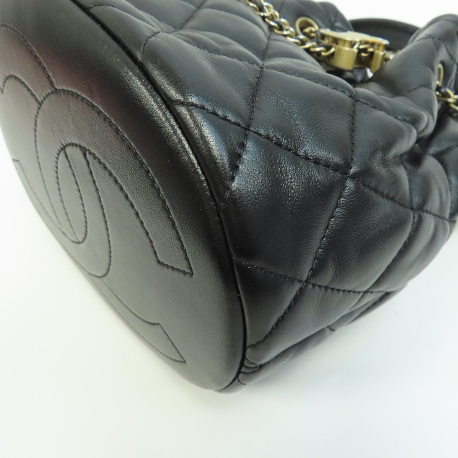 CHANEL 菱格牛皮皮革Bucket Bag金扣鏈帶手挽肩背兩用袋黑色