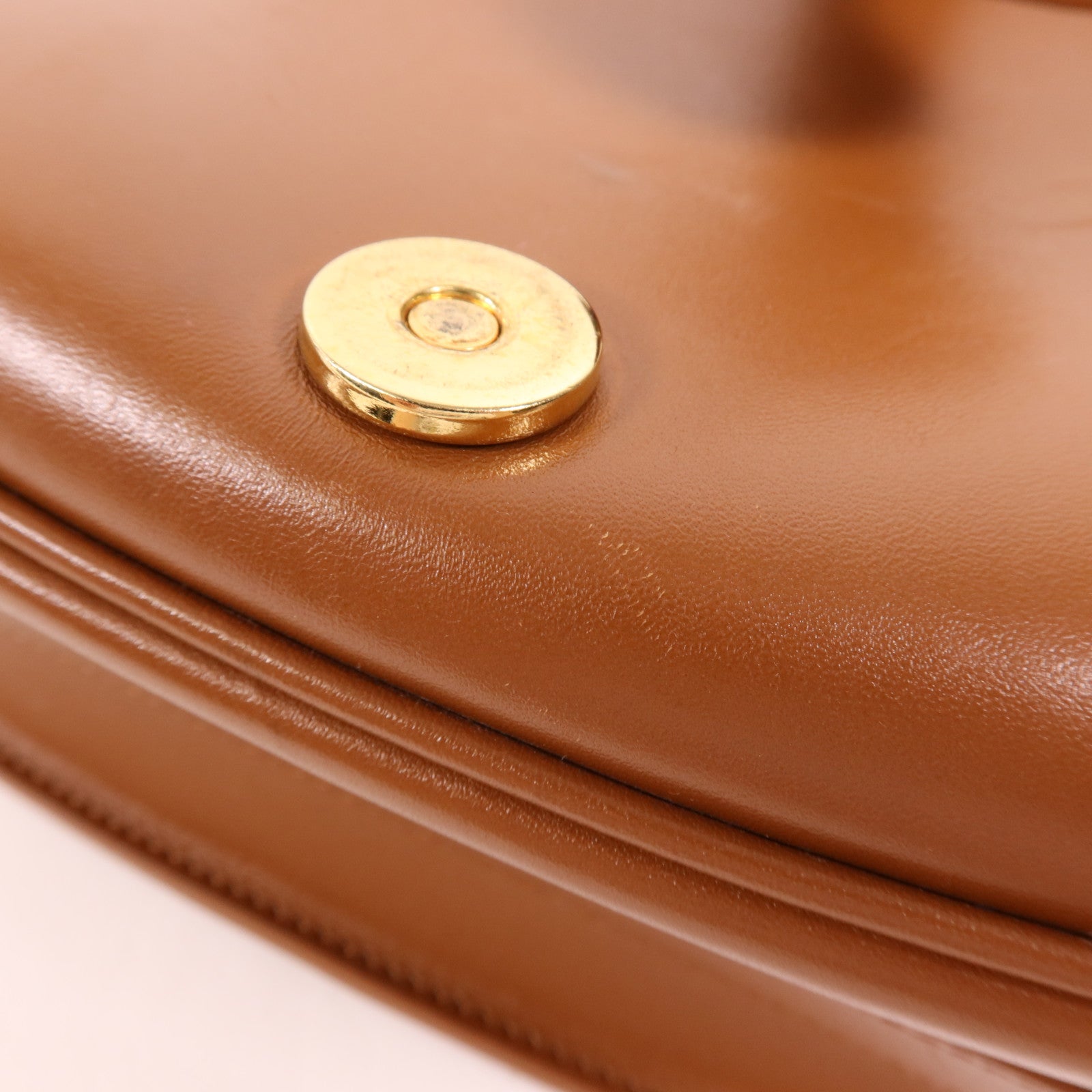 Dior 牛皮皮革Bobby Large金扣肩背袋