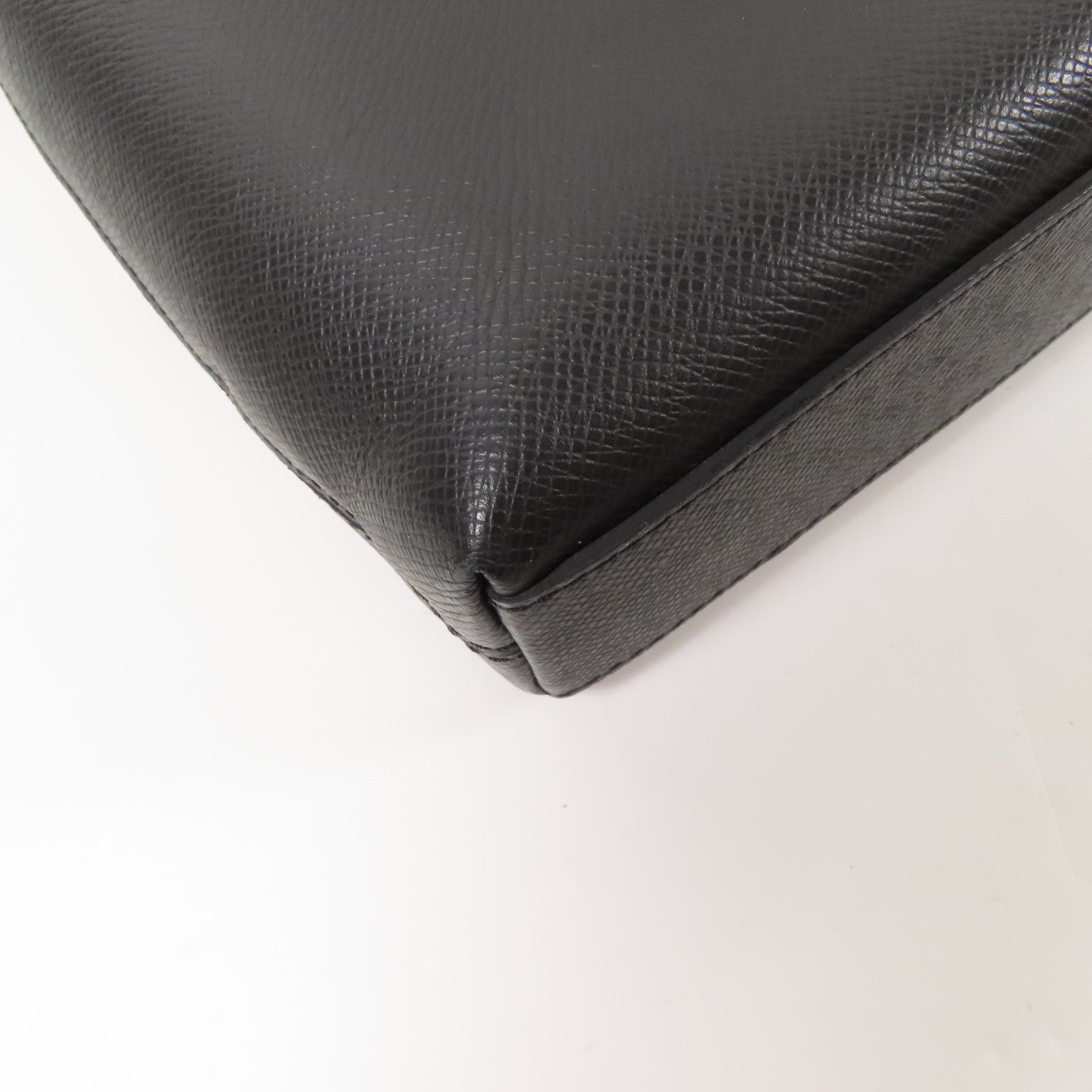 LOUIS VUITTON Tiga皮革Briefcase銀扣手挽肩背兩用袋