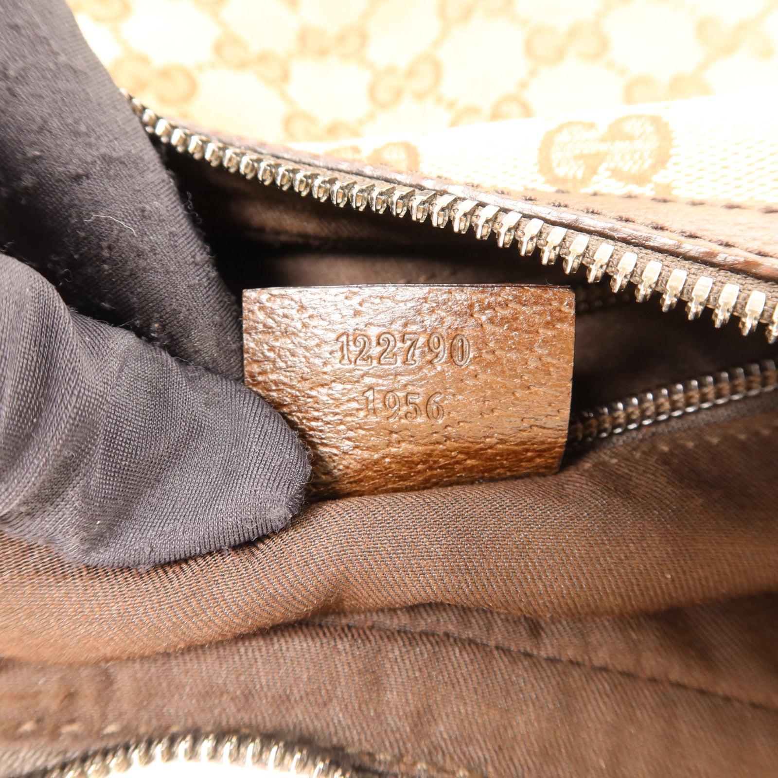 GUCCI 帆布Shoulder Bag銀扣肩背袋