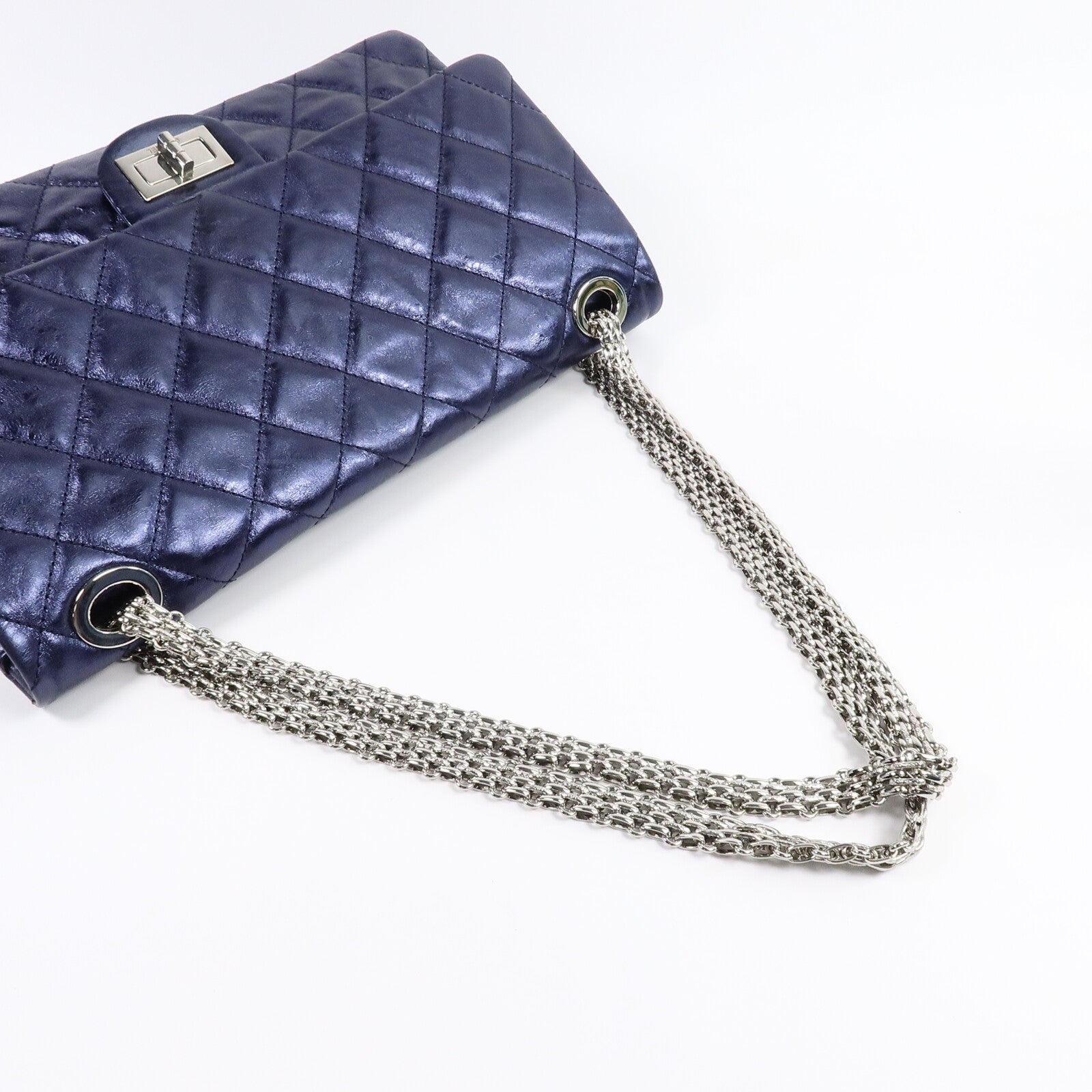 CHANEL 牛皮皮革2.55 Maxi鏈帶肩背袋