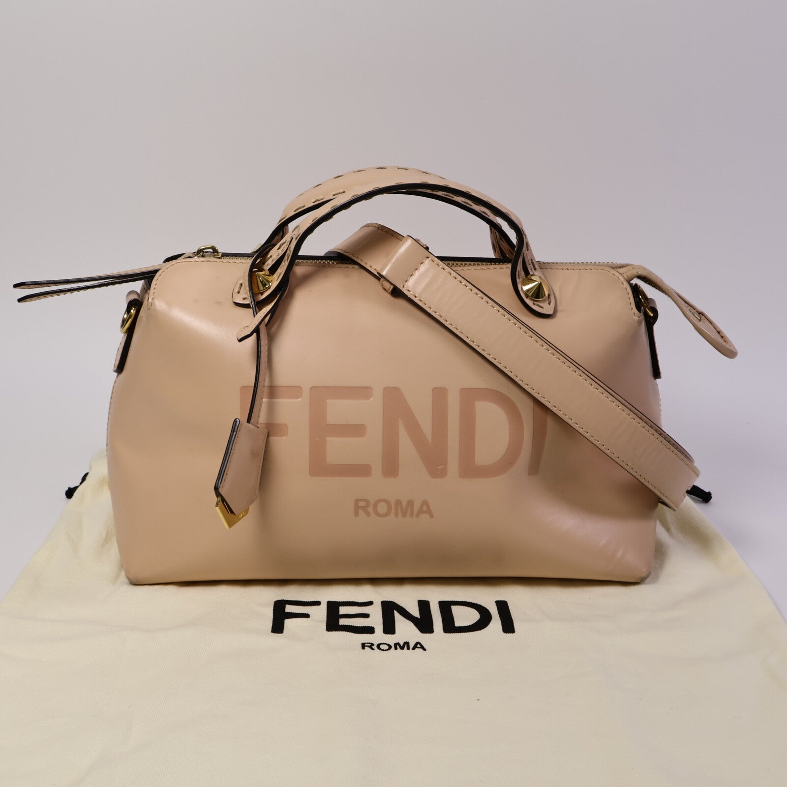 FENDI 牛皮皮革By The Way肩背袋