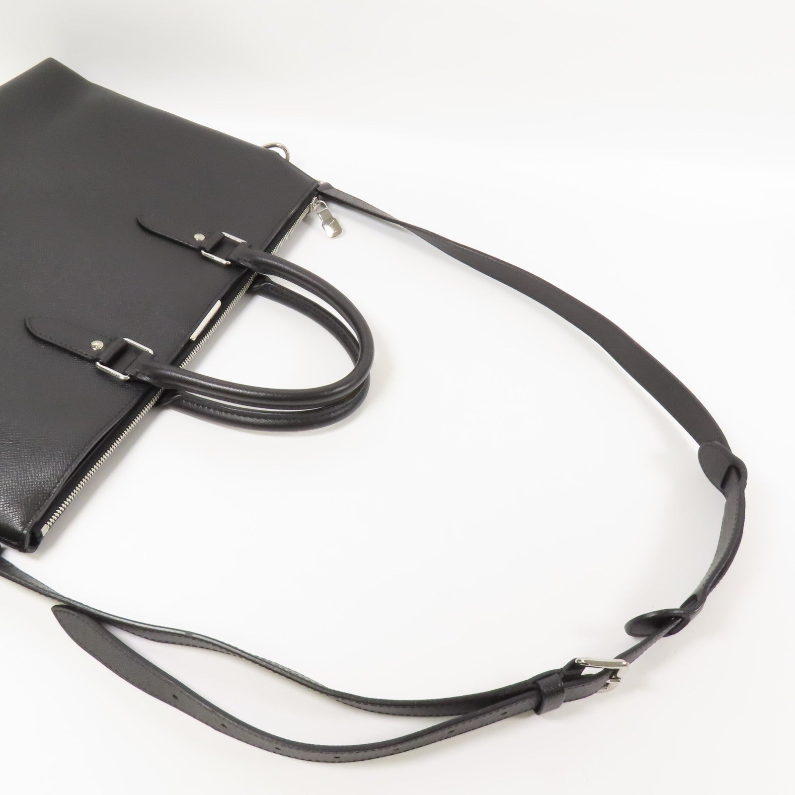 LOUIS VUITTON Tiga皮革Briefcase銀扣手挽肩背兩用袋