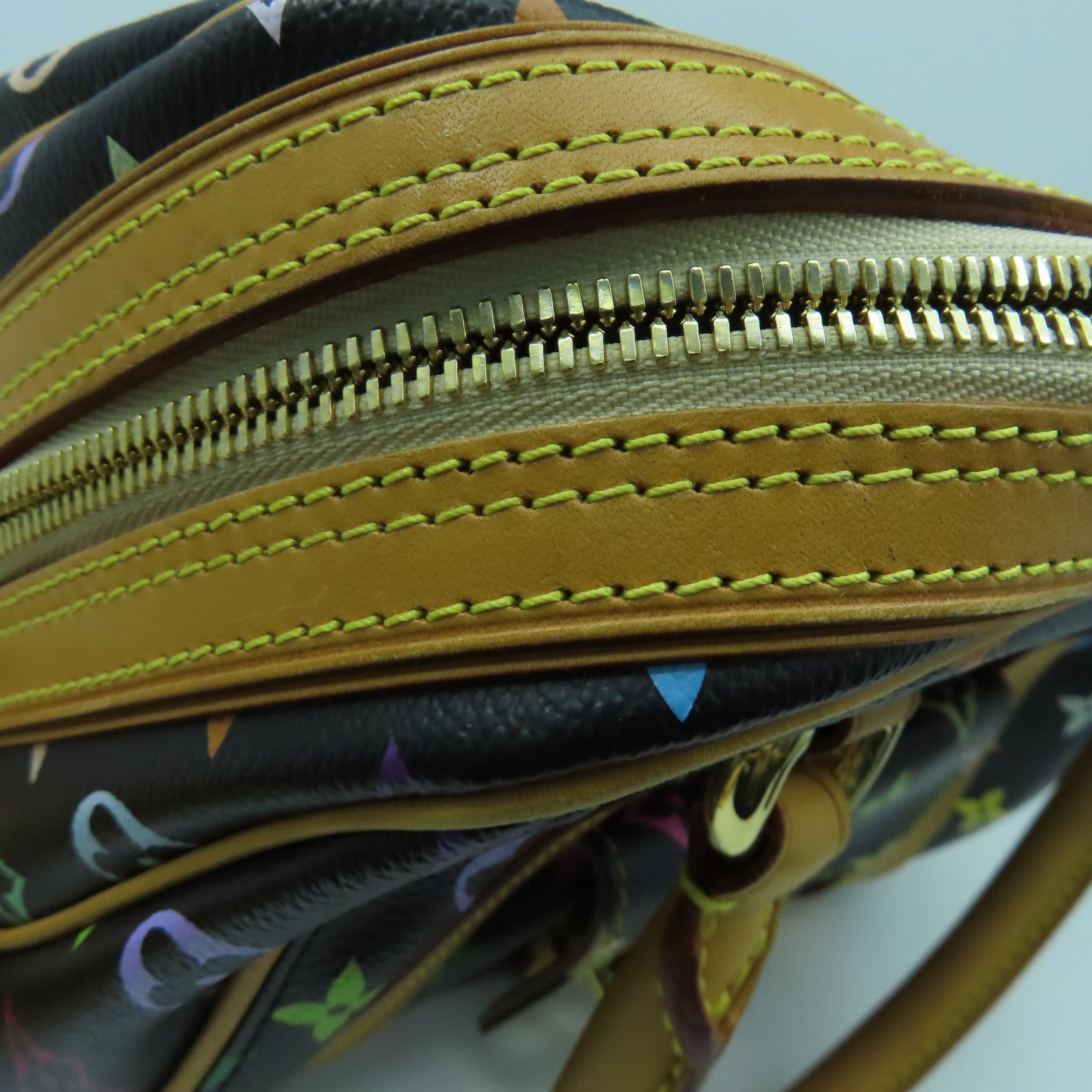 LOUIS VUITTON 【激減優惠】Monogram Multicolore Priscilla金扣手挽袋黑色