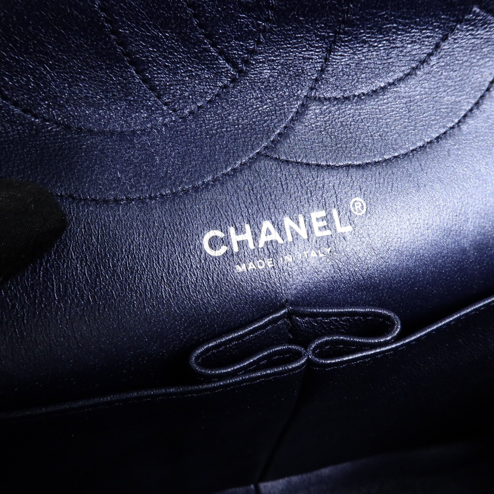 CHANEL 牛皮皮革2.55 Maxi鏈帶肩背袋
