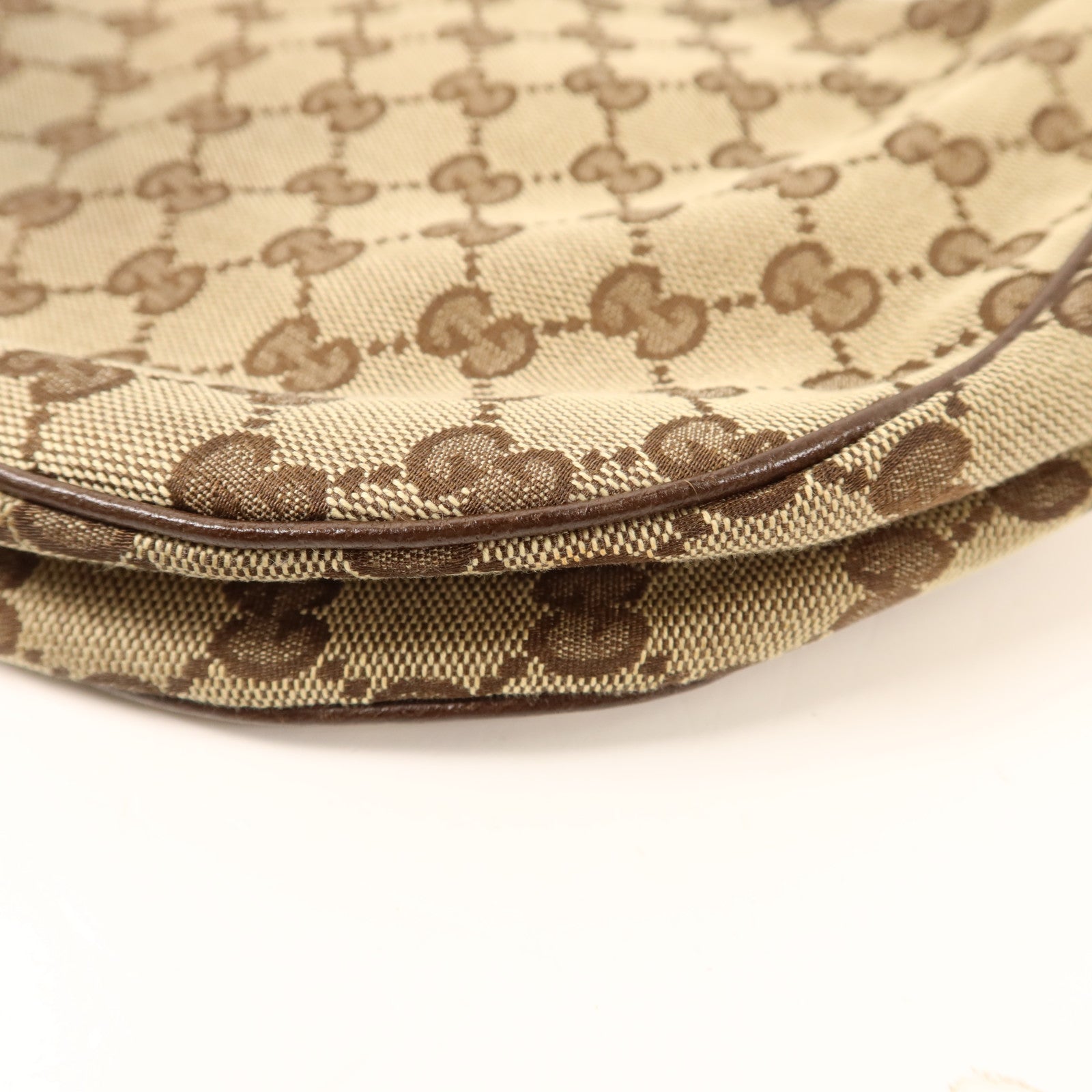 GUCCI 帆布Shoulder Bag銀扣肩背袋