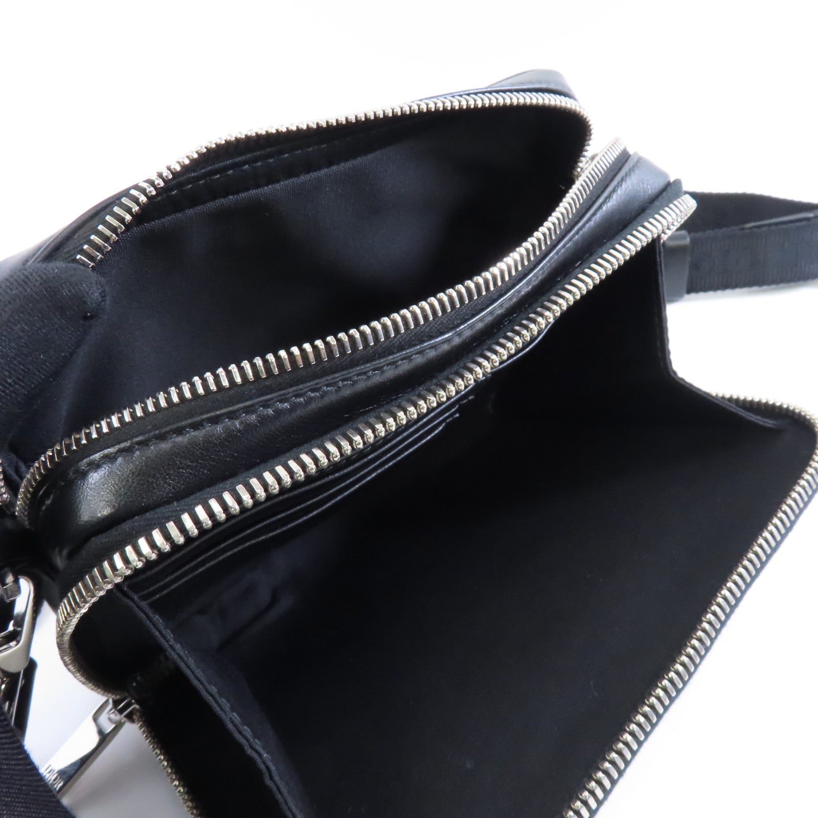 Dior 【激減優惠】牛皮皮革Shoulder Bag銀扣肩背袋黑色