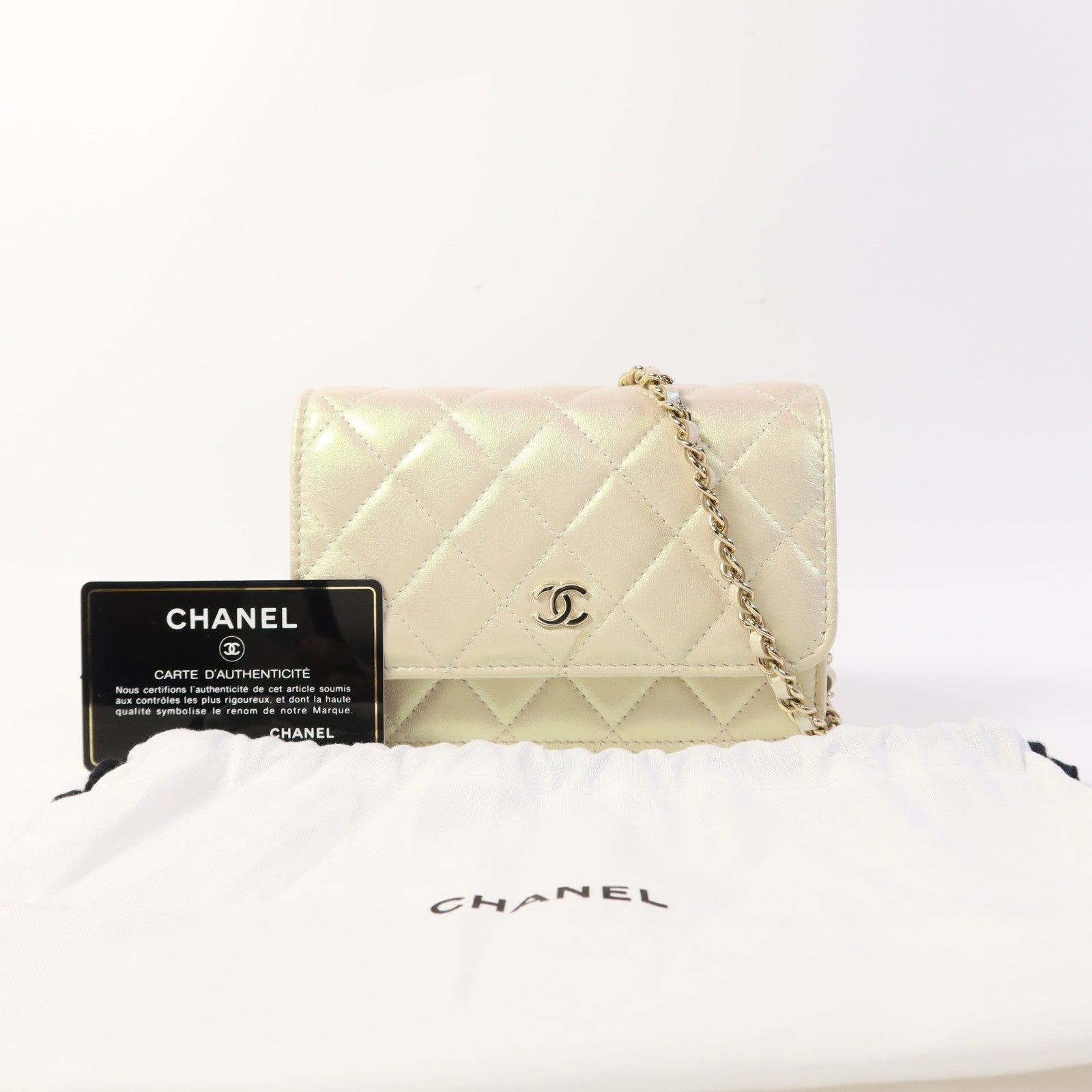 CHANEL 牛皮皮革Mini WOC Wallet On Chain金扣鏈帶肩背袋