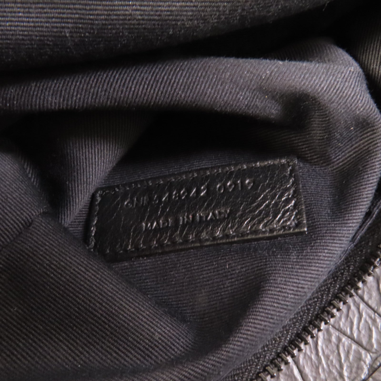 SAINT LAURENT 牛皮皮革Niki Medium Shoulder Bag肩背袋
