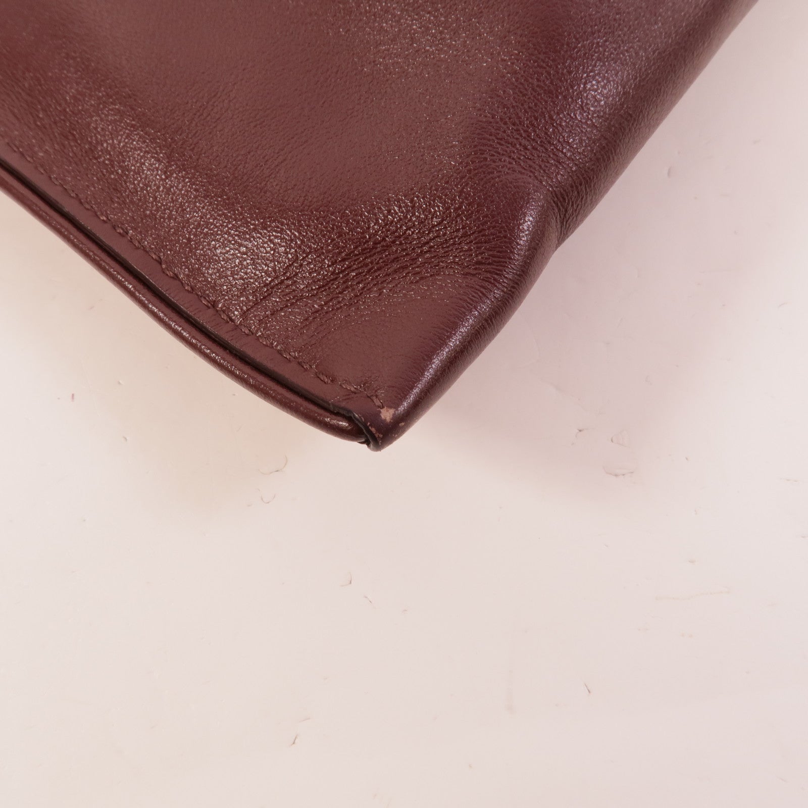 Miu Miu 羊皮皮革Studded Zip Clutch手拿包