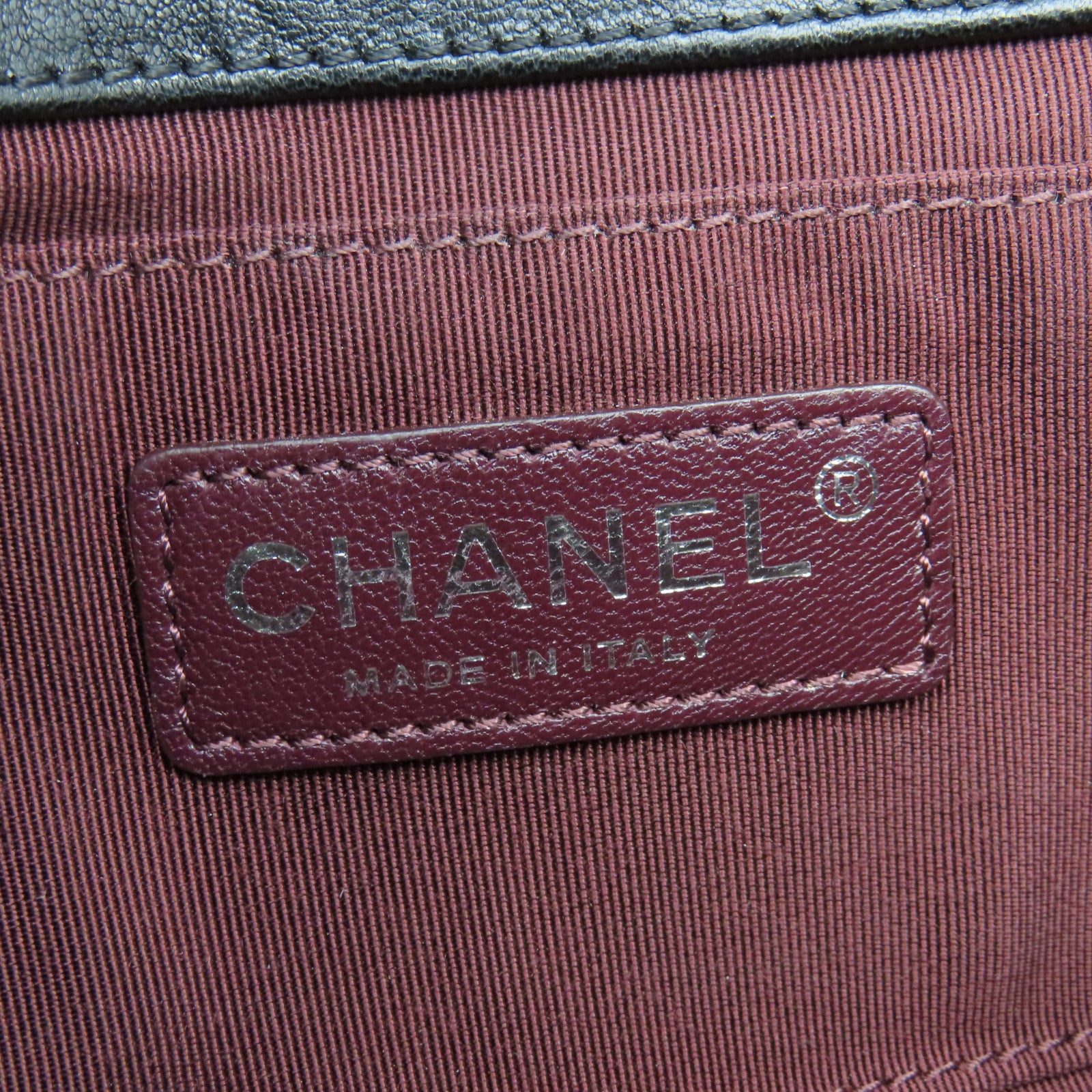 CHANEL 【激減優惠】菱格牛皮皮革Boy Chanel銀扣鏈帶肩背袋黑色