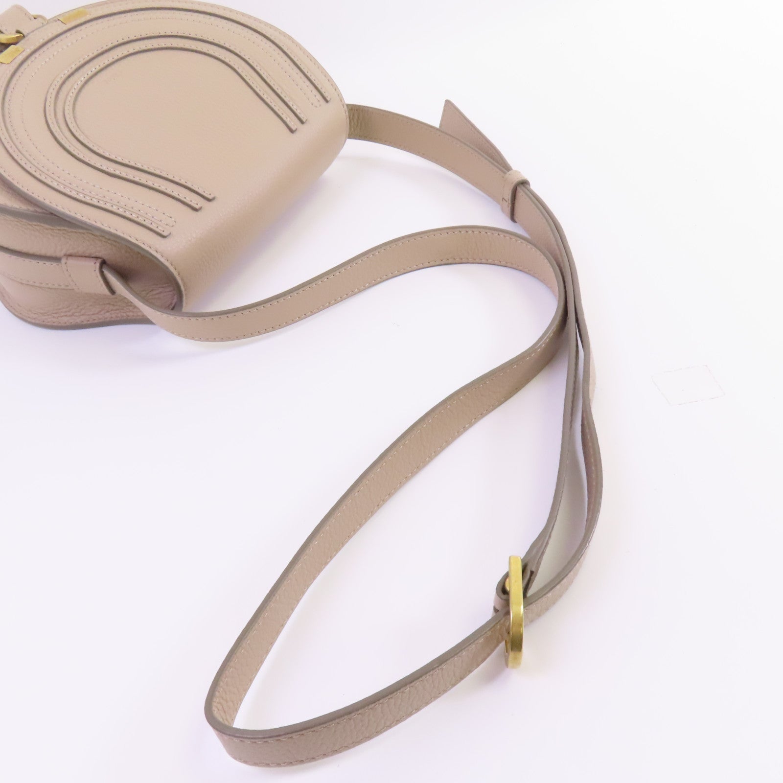 Chloe 牛皮皮革Small Marcie Saddle金扣肩背袋