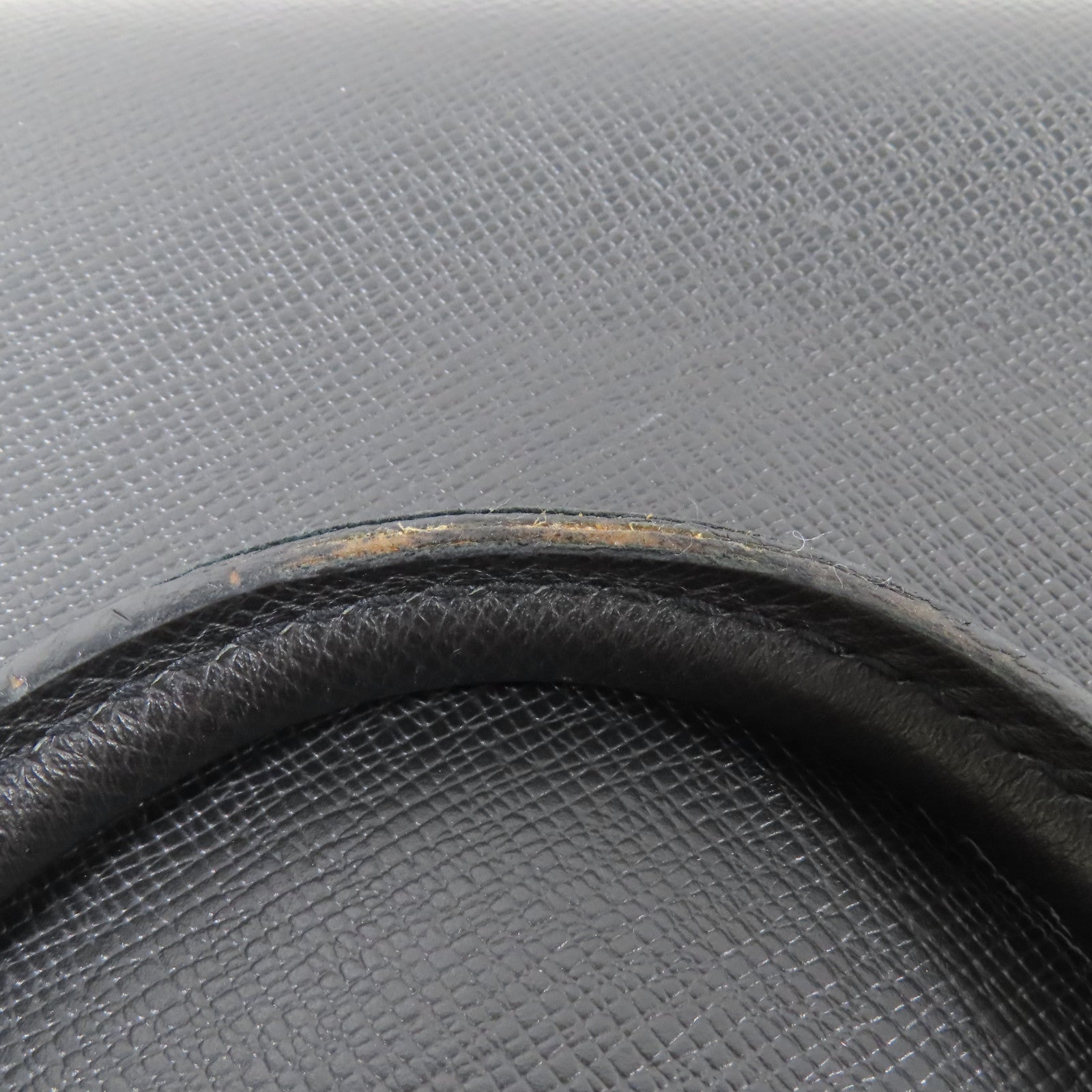 LOUIS VUITTON Tiga皮革Briefcase銀扣手挽肩背兩用袋