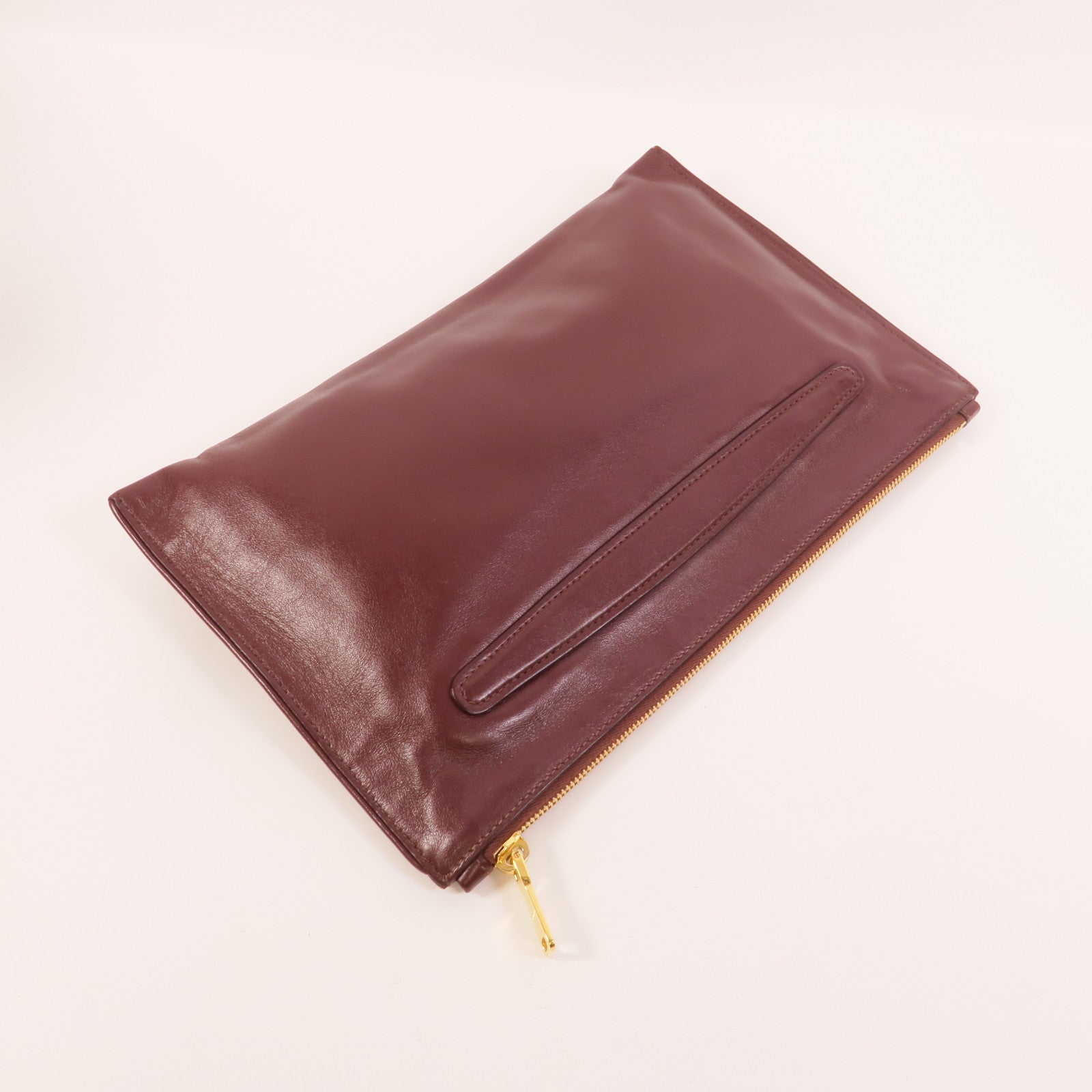 Miu Miu 羊皮皮革Studded Zip Clutch手拿包