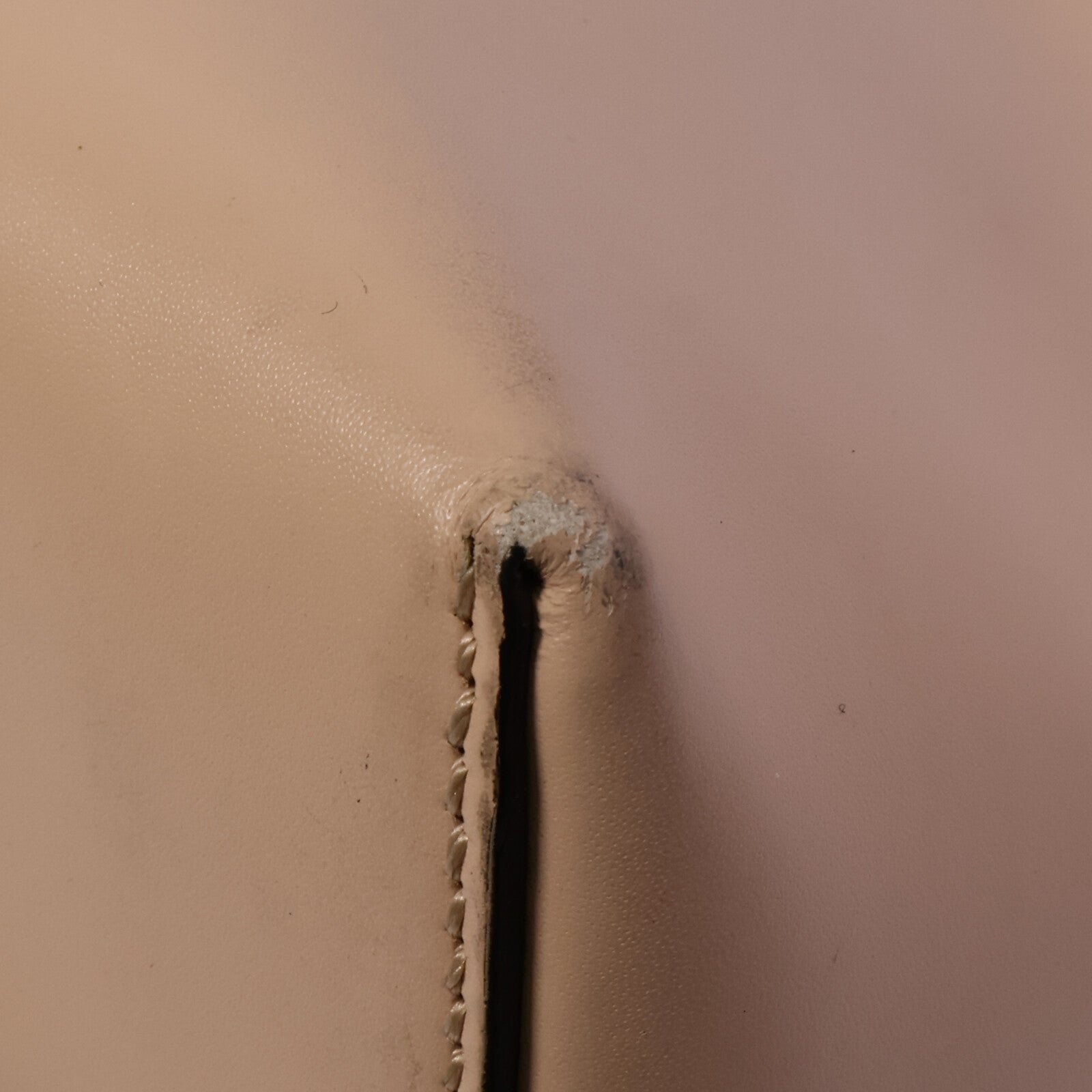 FENDI 牛皮皮革By The Way肩背袋