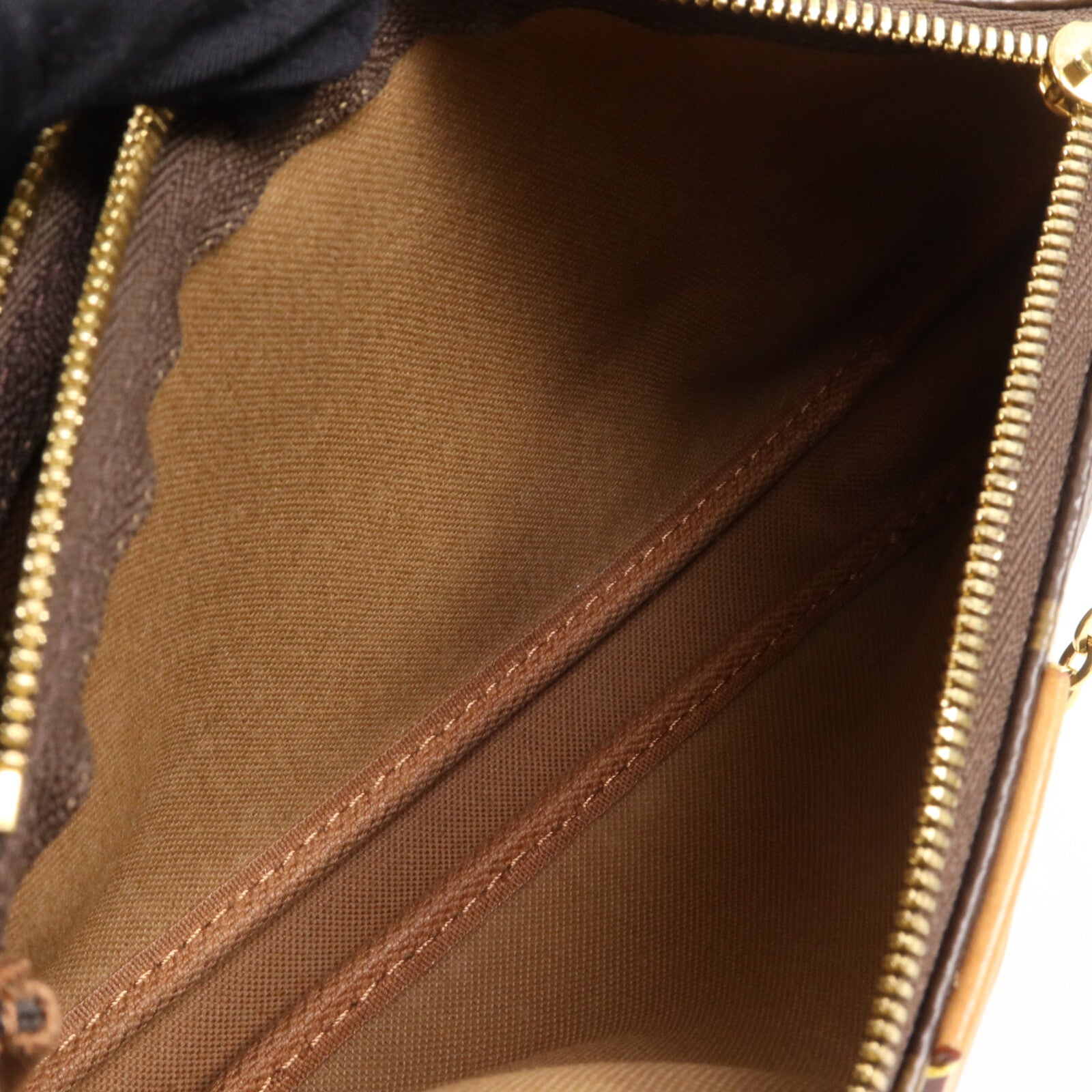 LOUIS VUITTON 【激減優惠】Monogram Multi Pochette Accessoires肩背袋