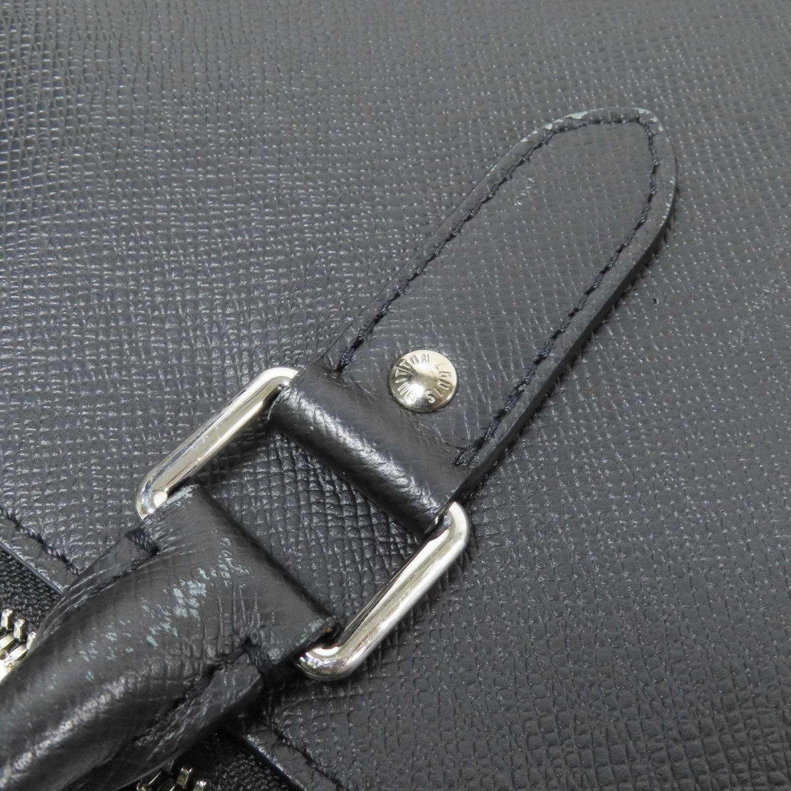 LOUIS VUITTON Tiga皮革Briefcase銀扣手挽肩背兩用袋