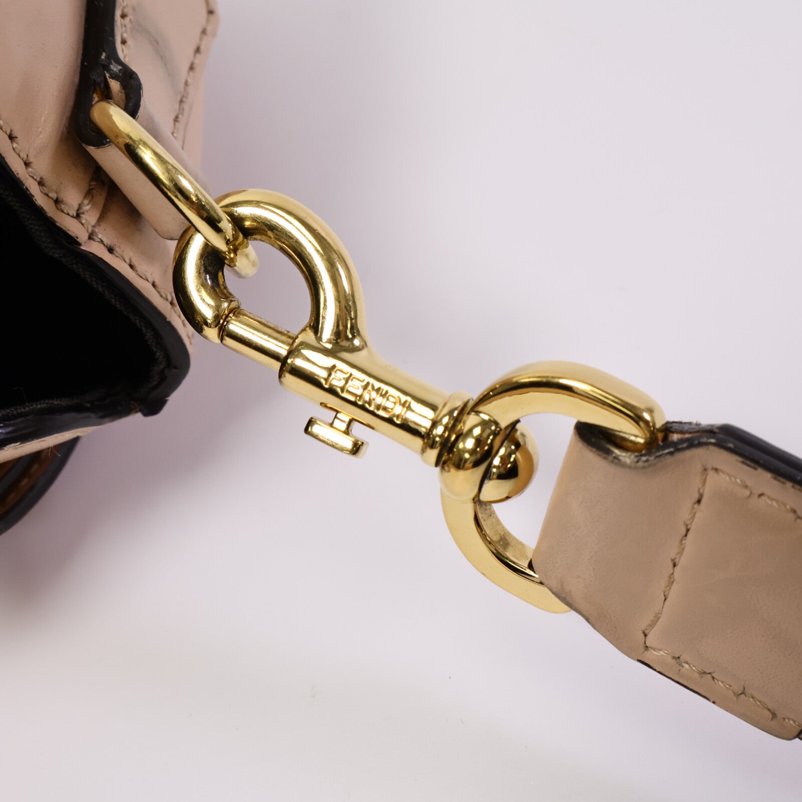 FENDI 牛皮皮革By The Way肩背袋
