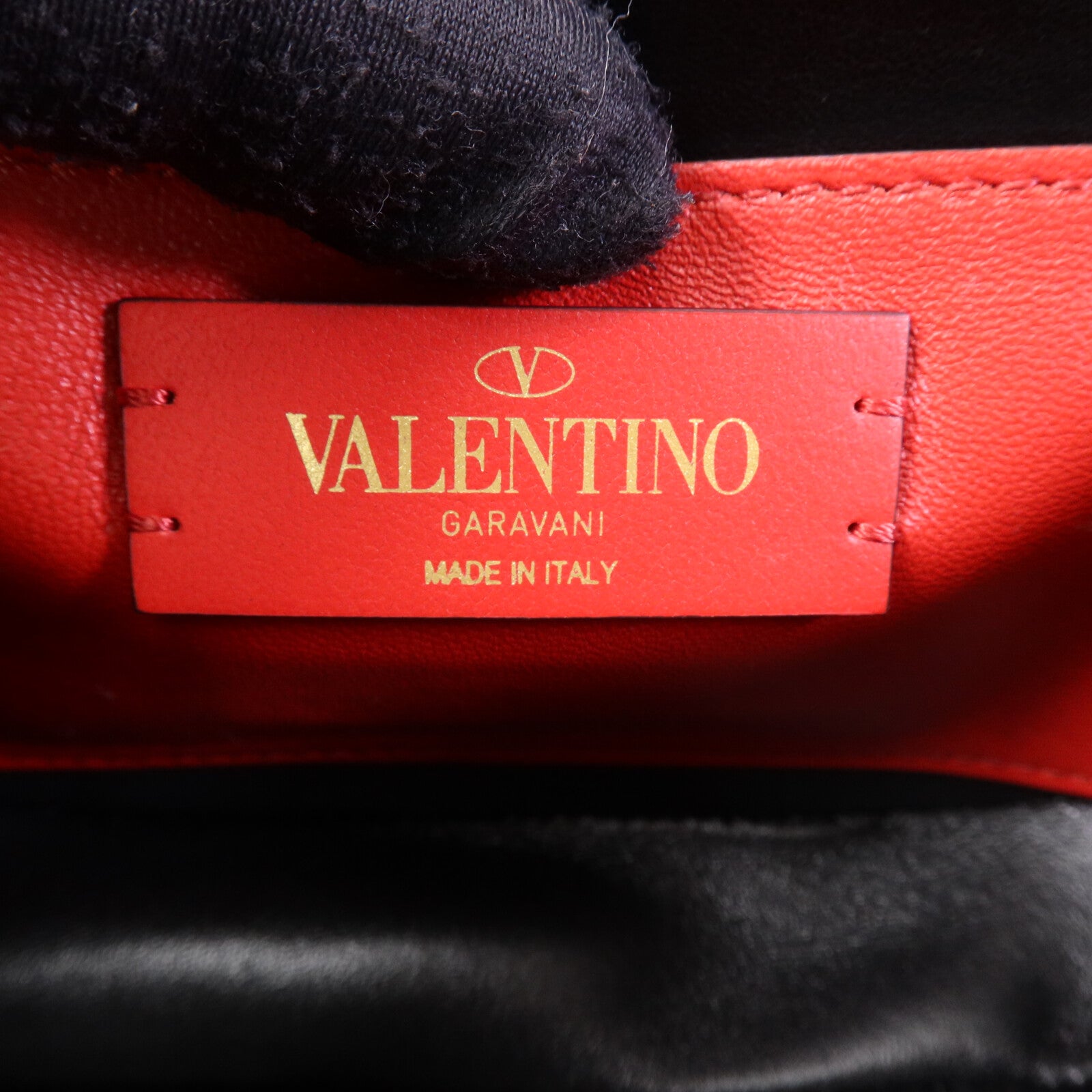 Valentino 牛皮皮革VLogo SuperVee金扣肩背袋