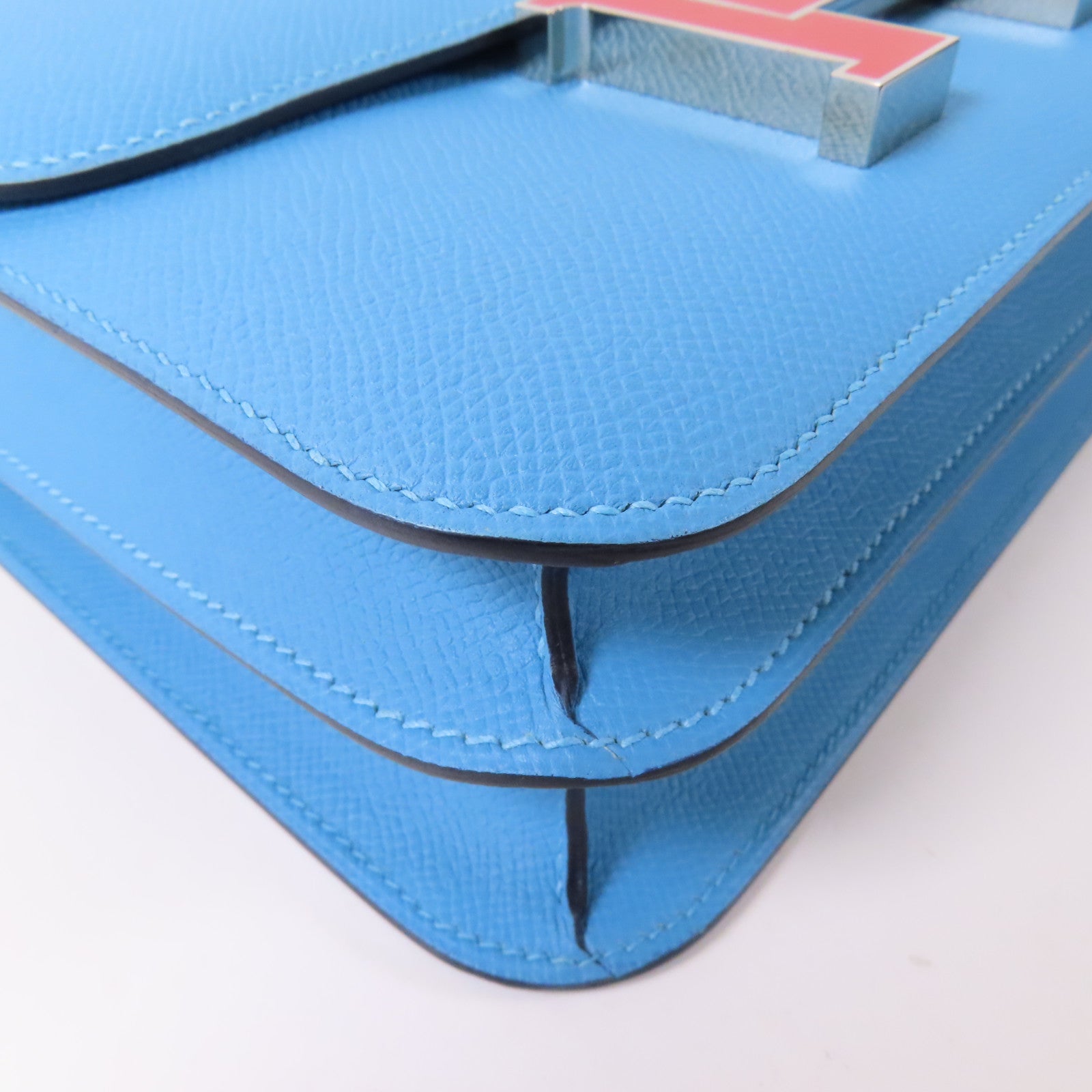 HERMES Epsom皮革Constance 24銀扣肩背袋Bleu Du Nord