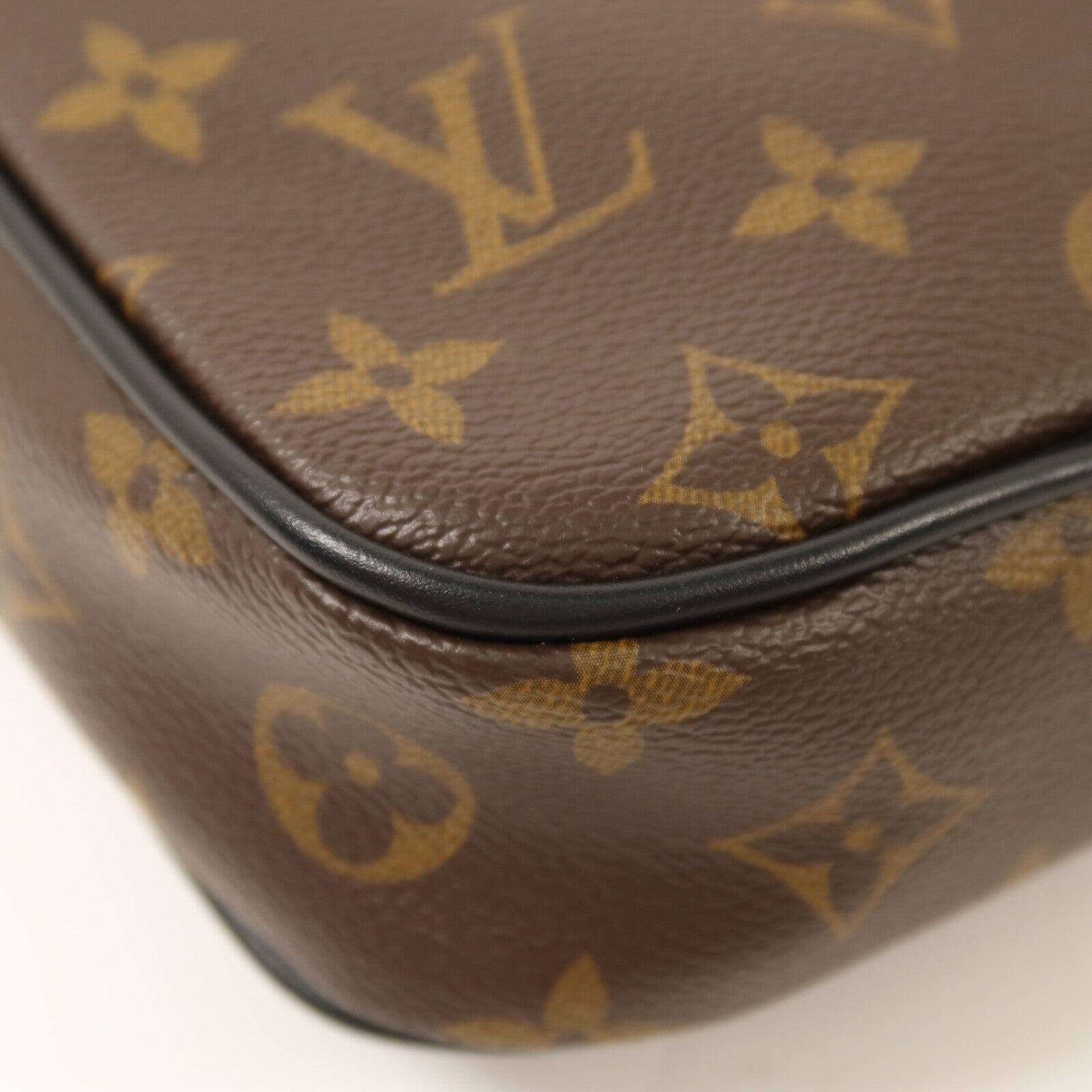 LOUIS VUITTON Monogram Macassar Christopher Wearable Wallet肩背袋