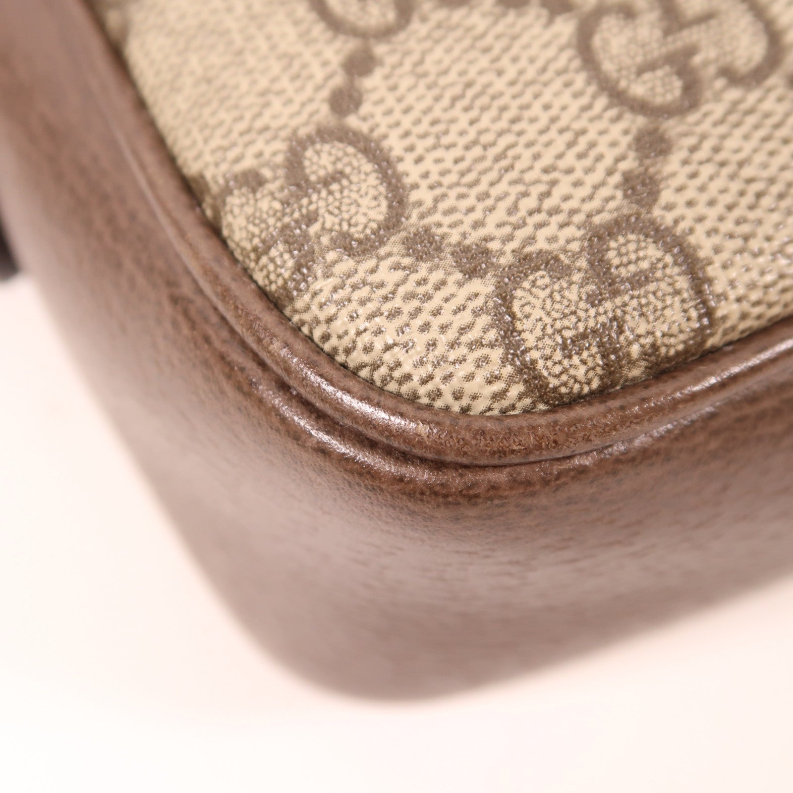 GUCCI 塗層帆布Shoulder Bag金扣肩背袋
