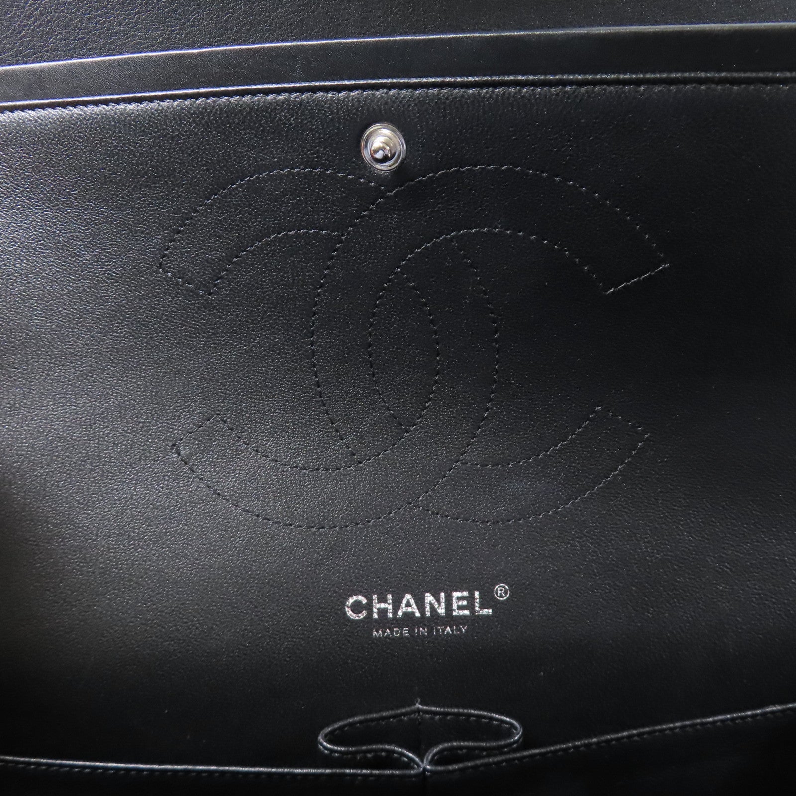 CHANEL 漆皮皮革Large Classic銀扣肩背袋