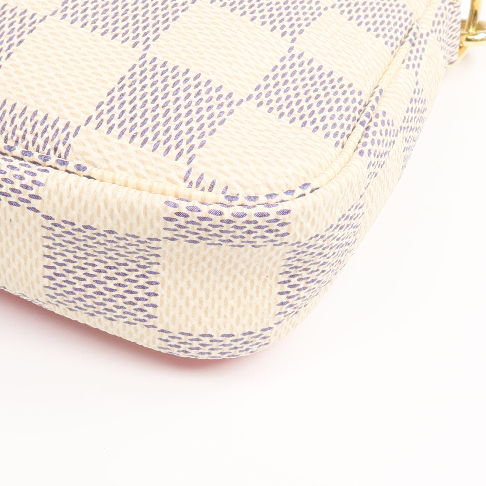 LOUIS VUITTON Damier Azur Mini Pochette Accessories金扣手挽袋