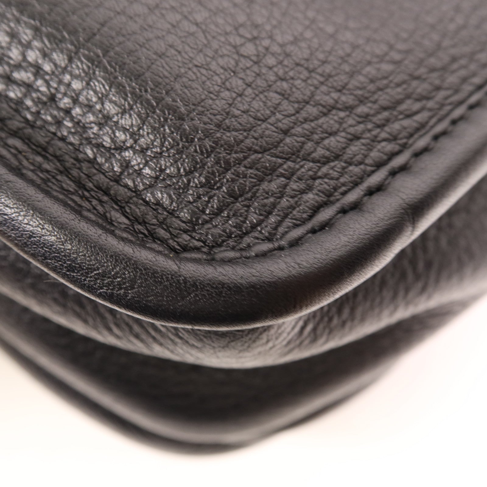LOEWE 牛皮皮革Shoulder Bag銀扣肩背袋