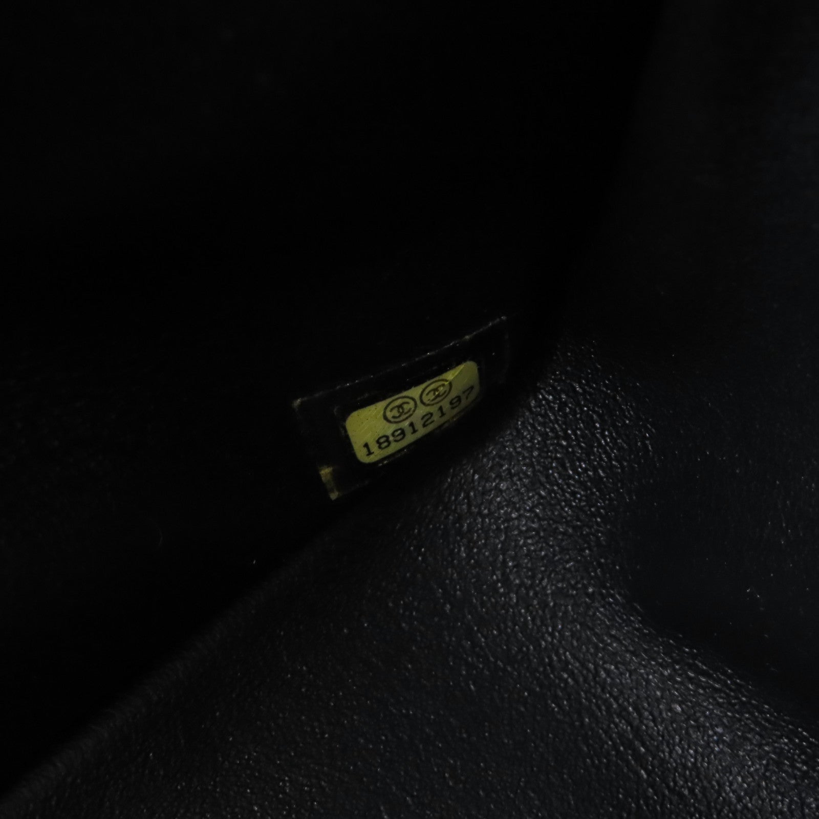 CHANEL 漆皮皮革Large Classic銀扣肩背袋
