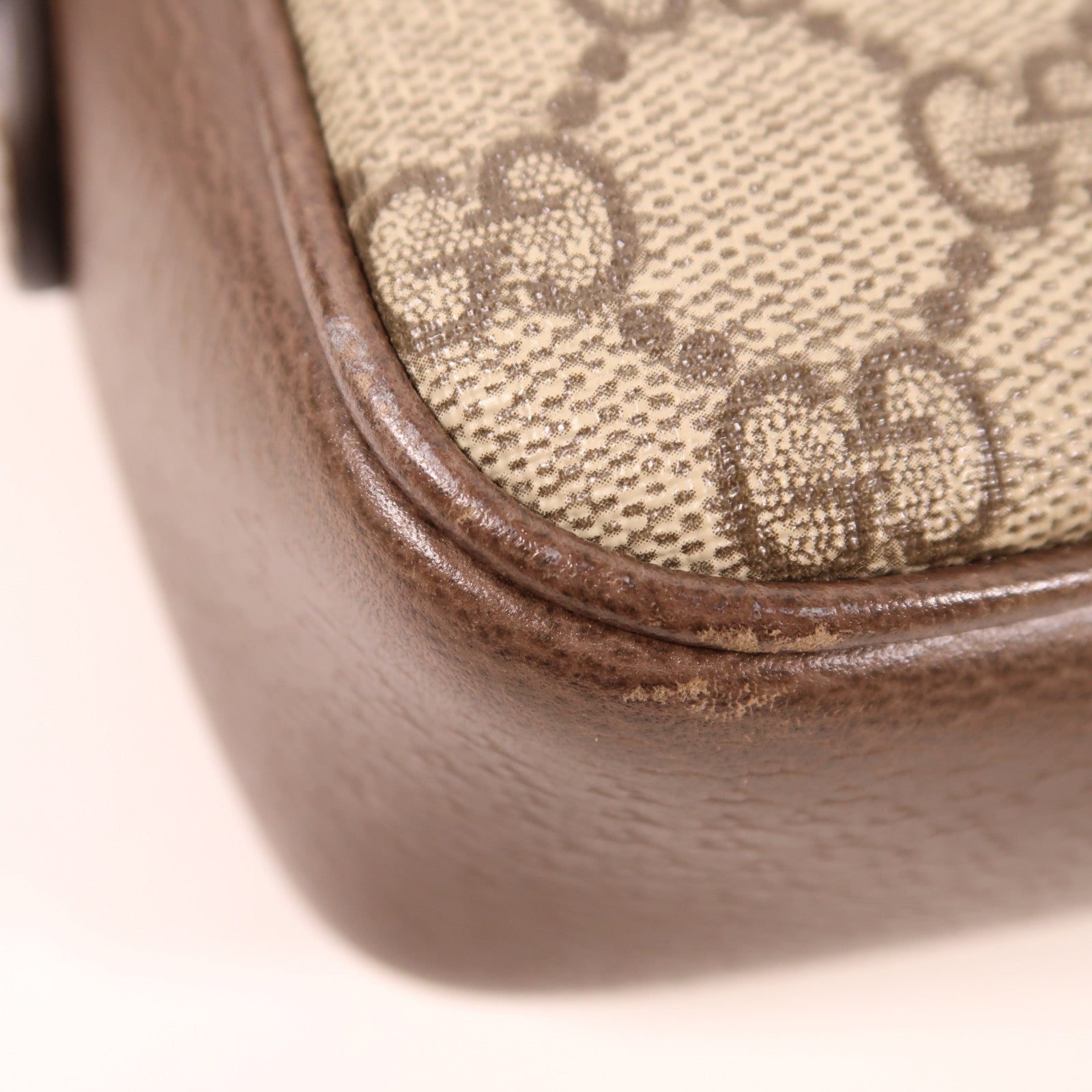 GUCCI 塗層帆布Shoulder Bag金扣肩背袋