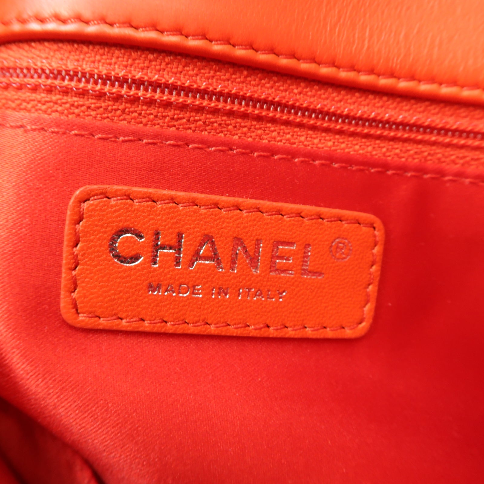 CHANEL 菱格羊皮皮革Chain Shoulder銀扣鏈帶肩背袋紅色