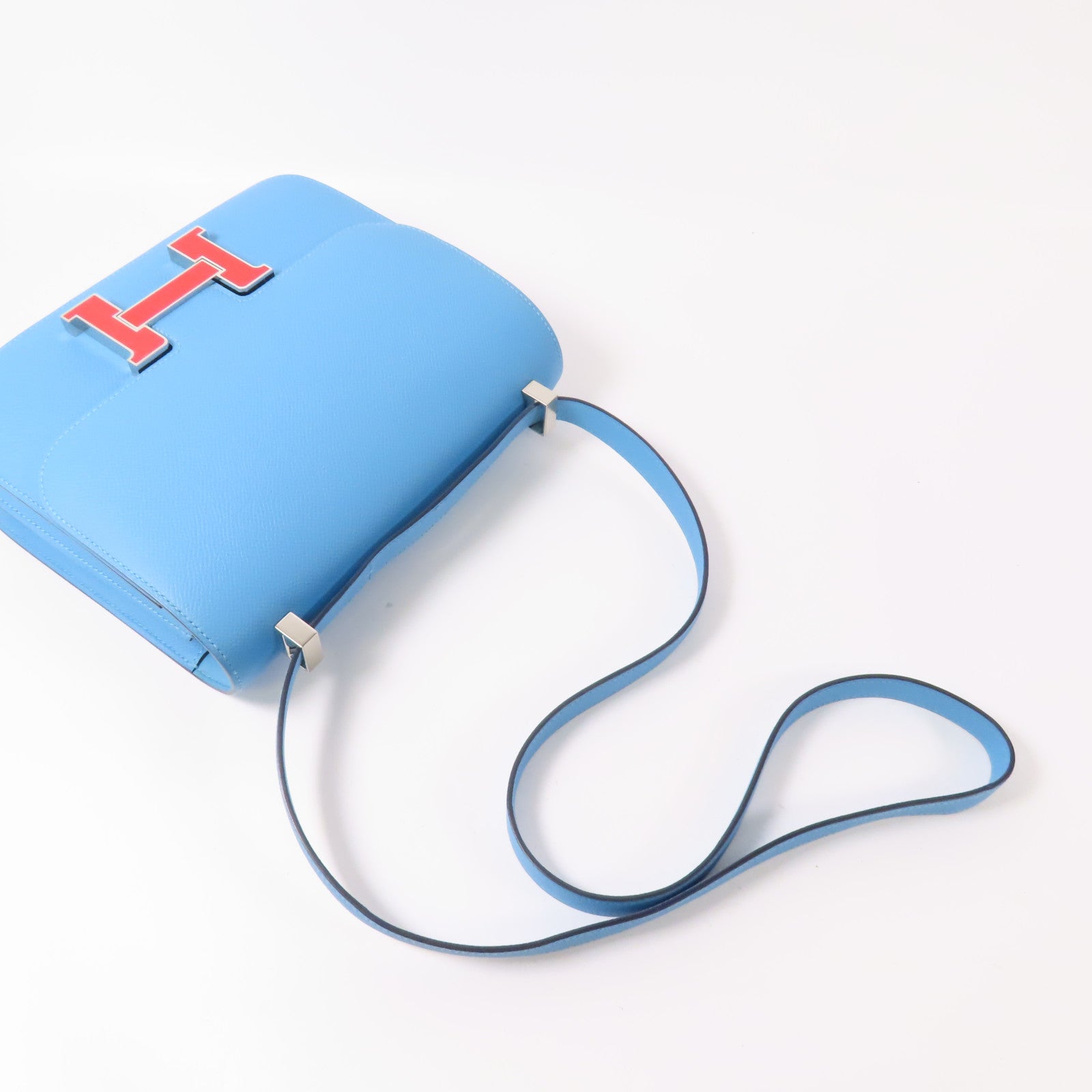 HERMES 【激減優惠】Epsom皮革Constance 24銀扣肩背袋Bleu Du Nord