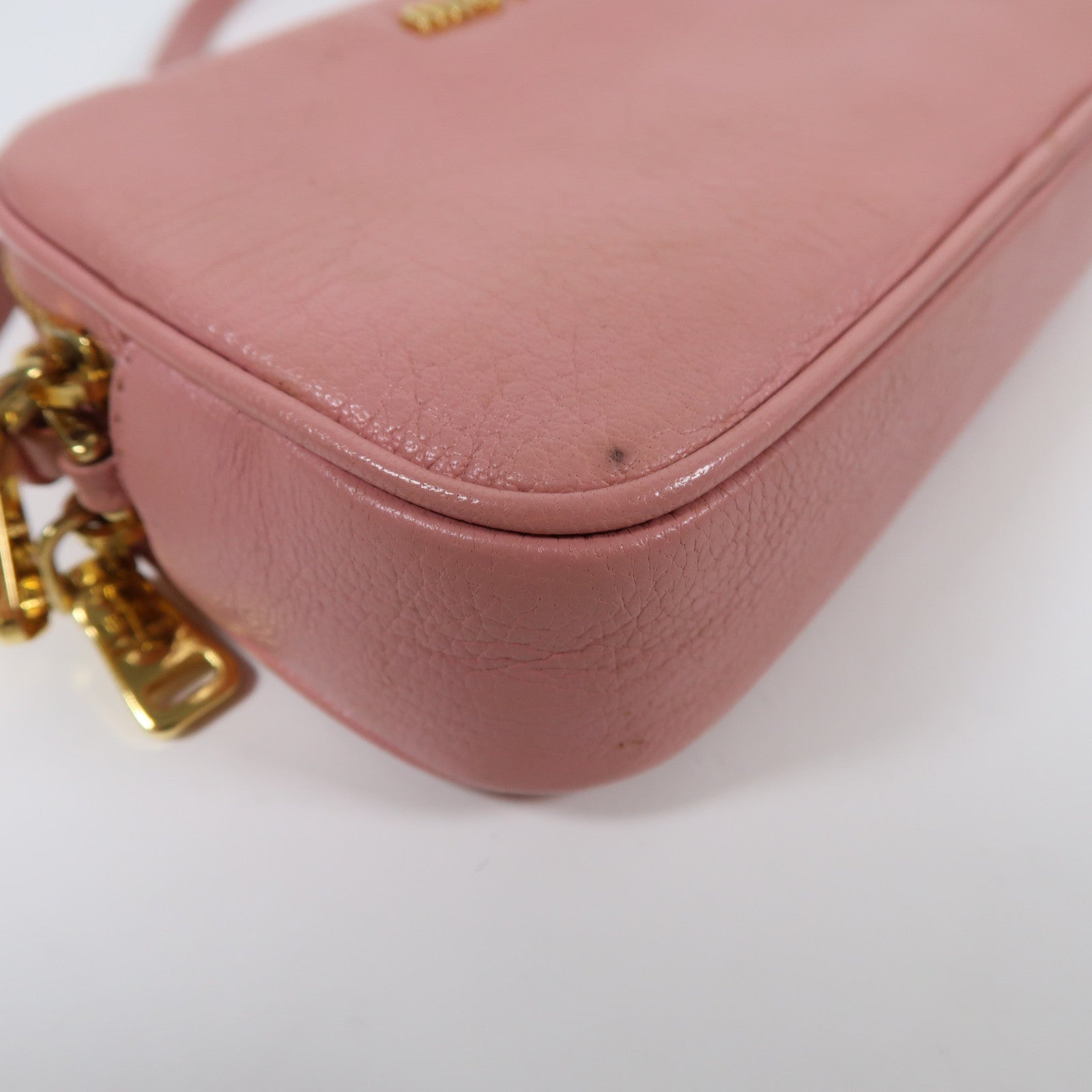 Miu Miu 牛皮皮革Handbag金扣手挽袋粉紅色