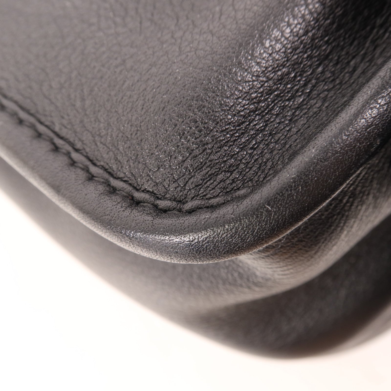 LOEWE 牛皮皮革Shoulder Bag銀扣肩背袋