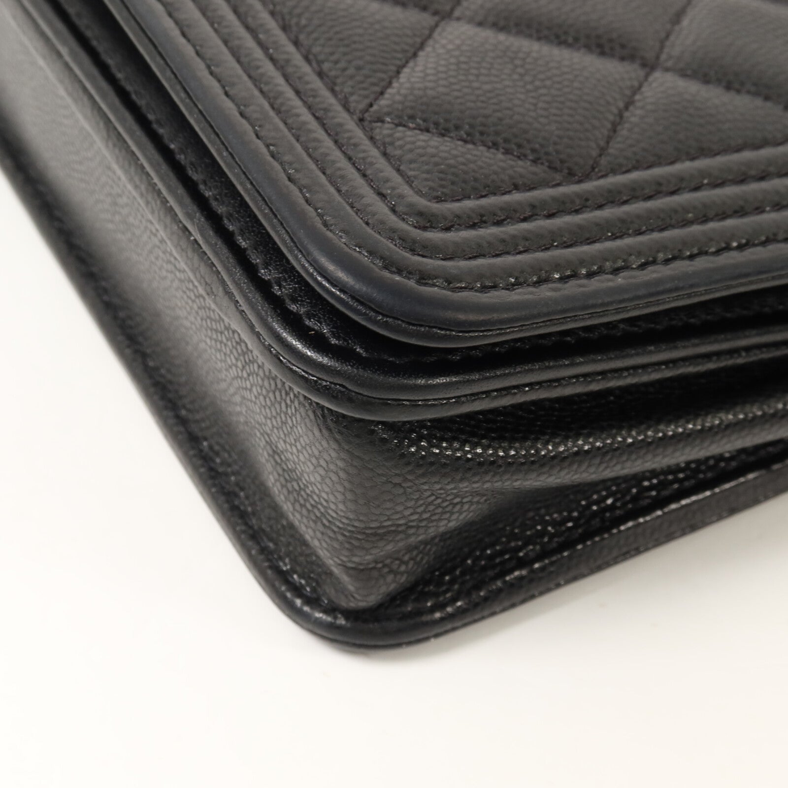 CHANEL 牛皮皮革Boy Wallet On Chain鏈帶肩背袋