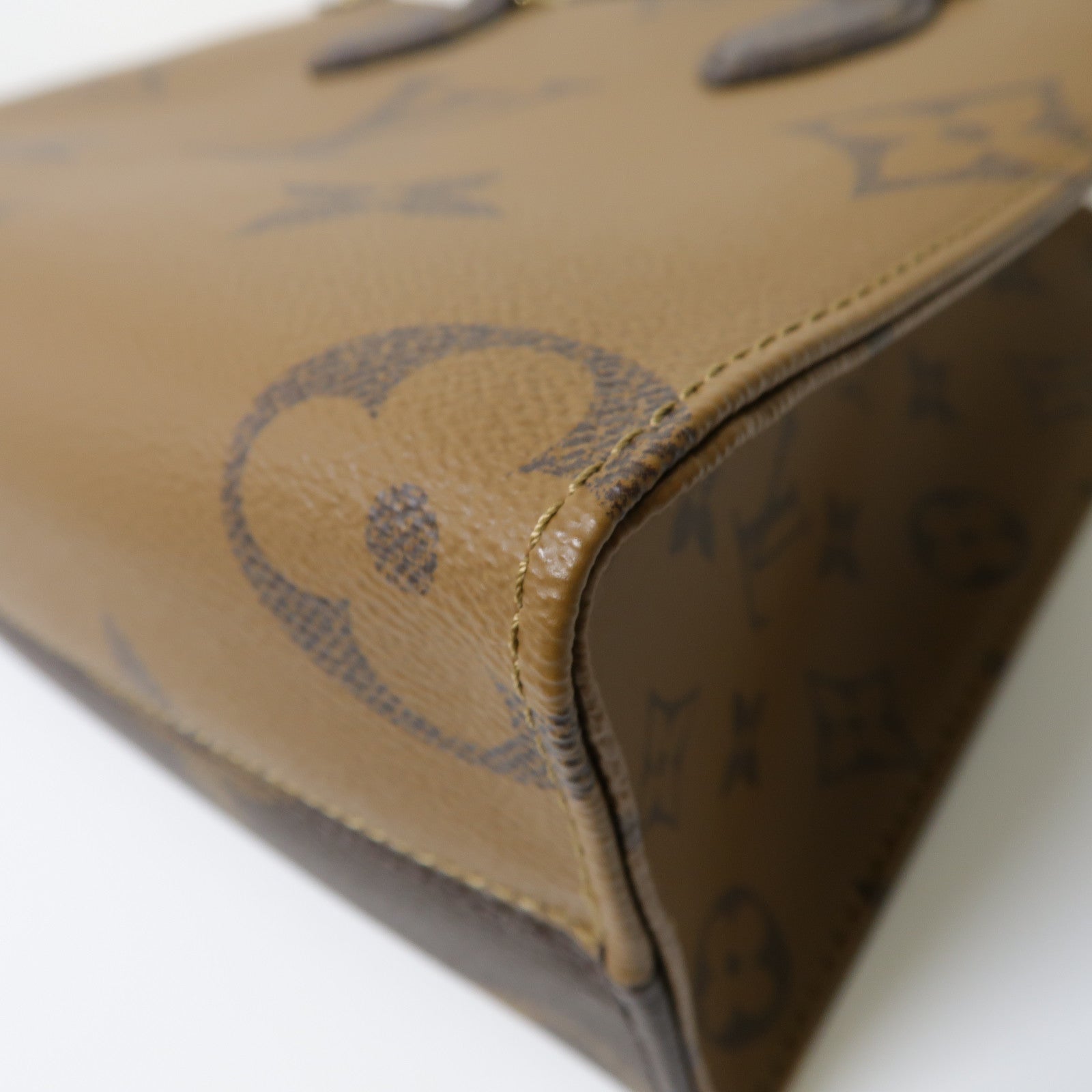 LOUIS VUITTON Monogram OnTheGo PM金扣肩背袋啡色