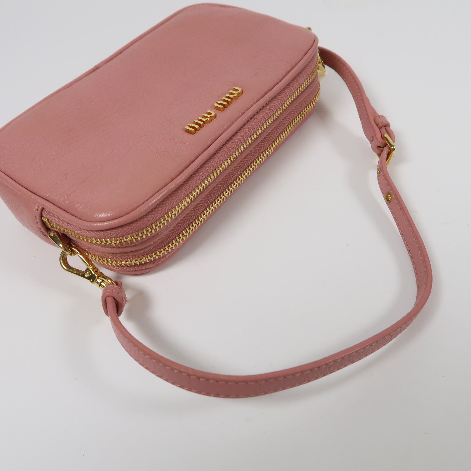 Miu Miu 牛皮皮革Handbag金扣手挽袋粉紅色