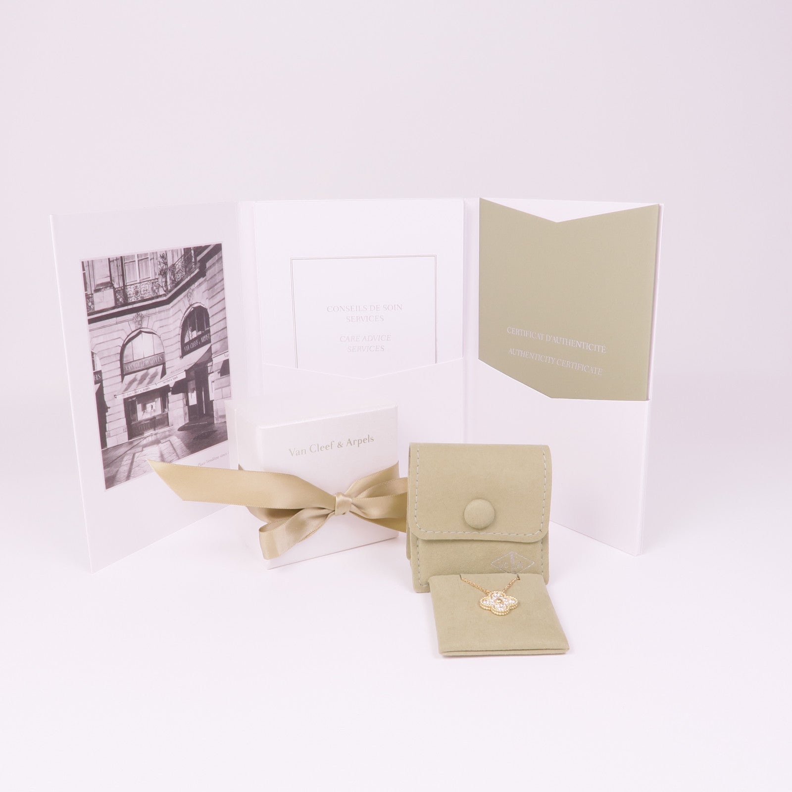 Van Cleef & Arpels 18K黃金Vintage Alhambra Diamond Pendant鑽石項鍊