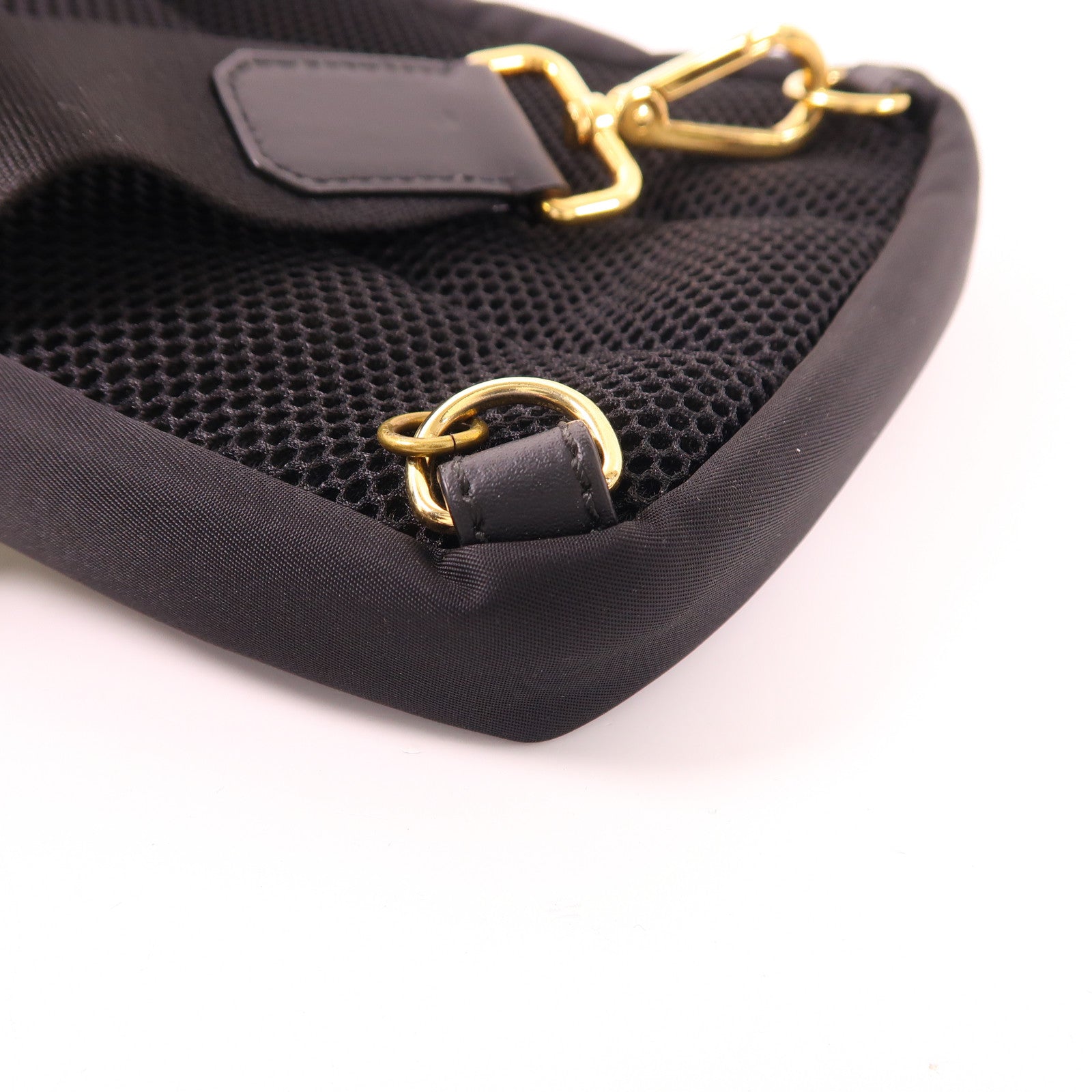 FENDI 牛皮皮革/帆布Body Bag金扣肩背袋