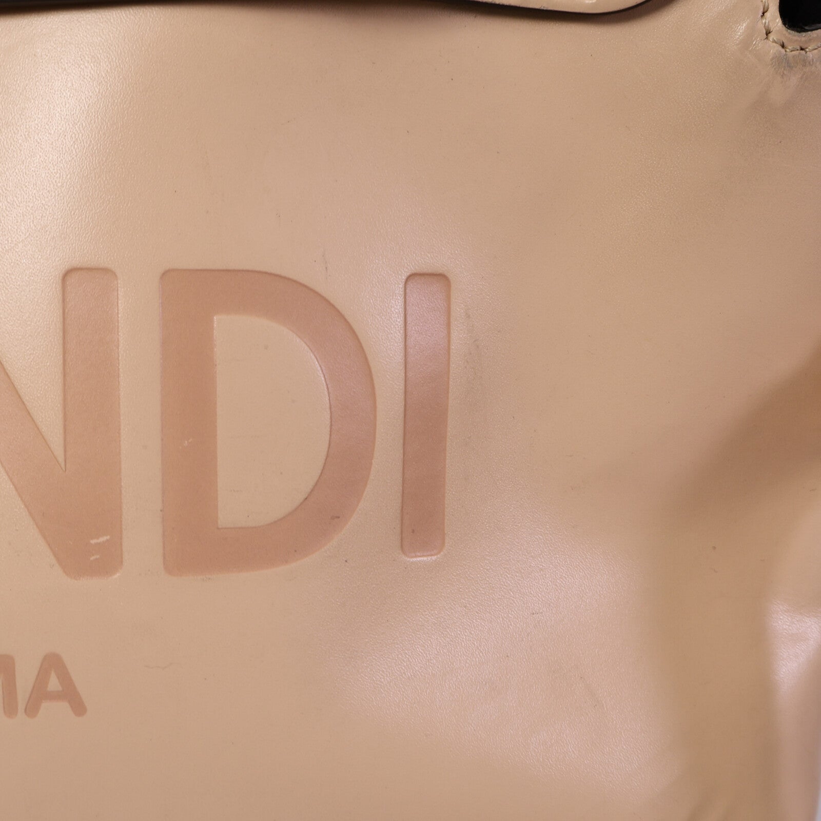 FENDI 牛皮皮革By The Way肩背袋