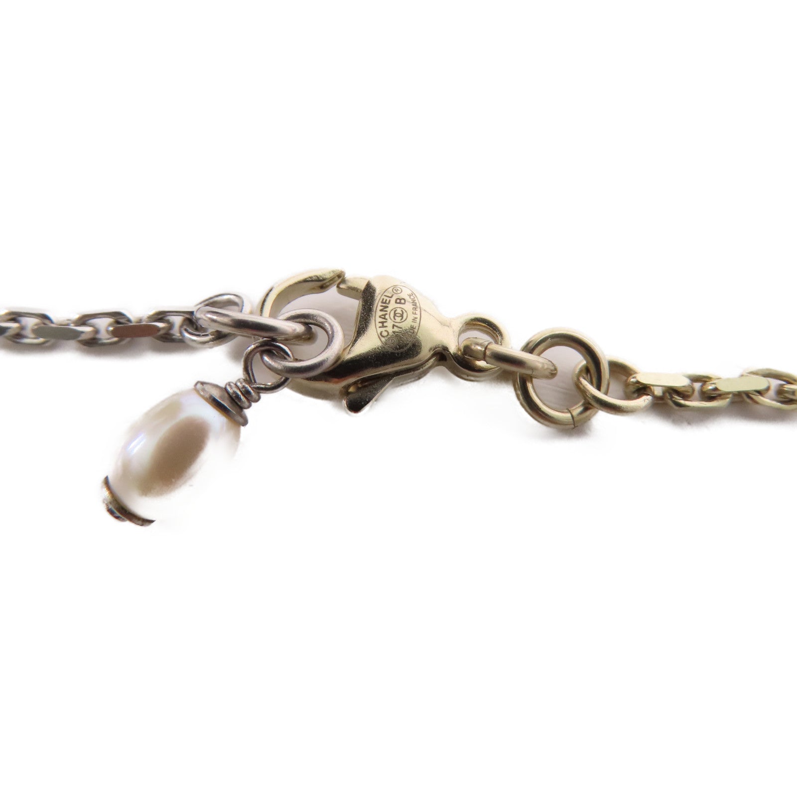 CHANEL CC Necklace Metal Gold