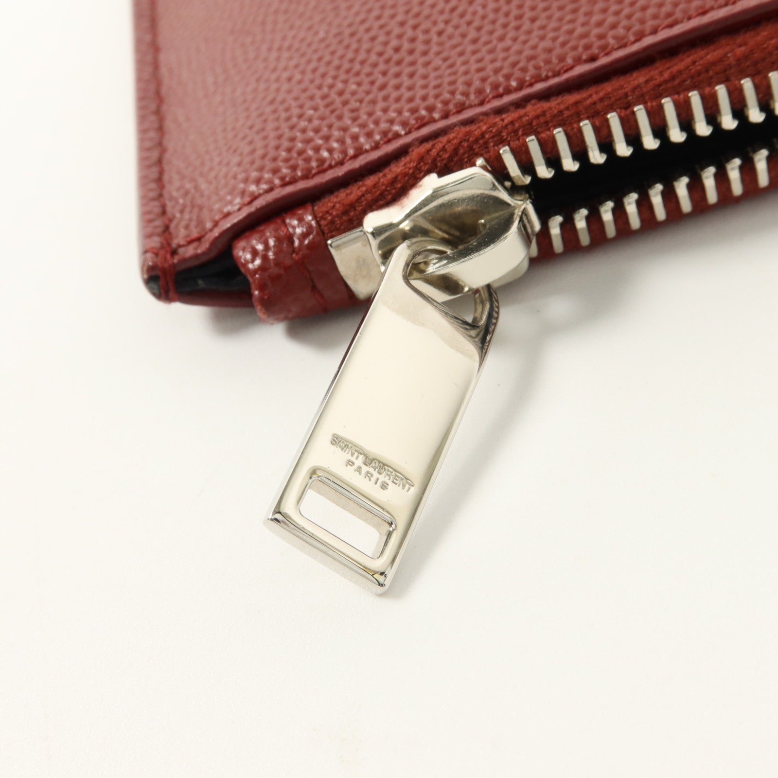 SAINT LAURENT 牛皮皮革Pouch銀扣手拿包