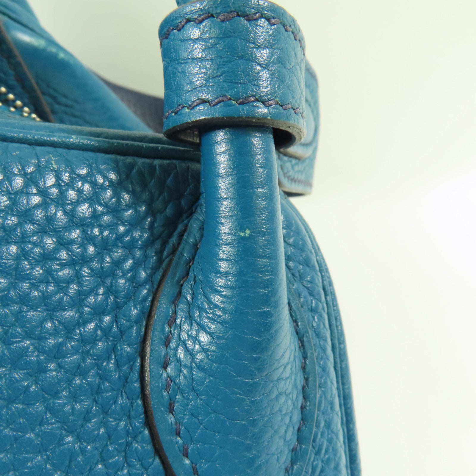 HERMES Clemence皮革Lindy 30銀扣肩背袋Bleu Izmir
