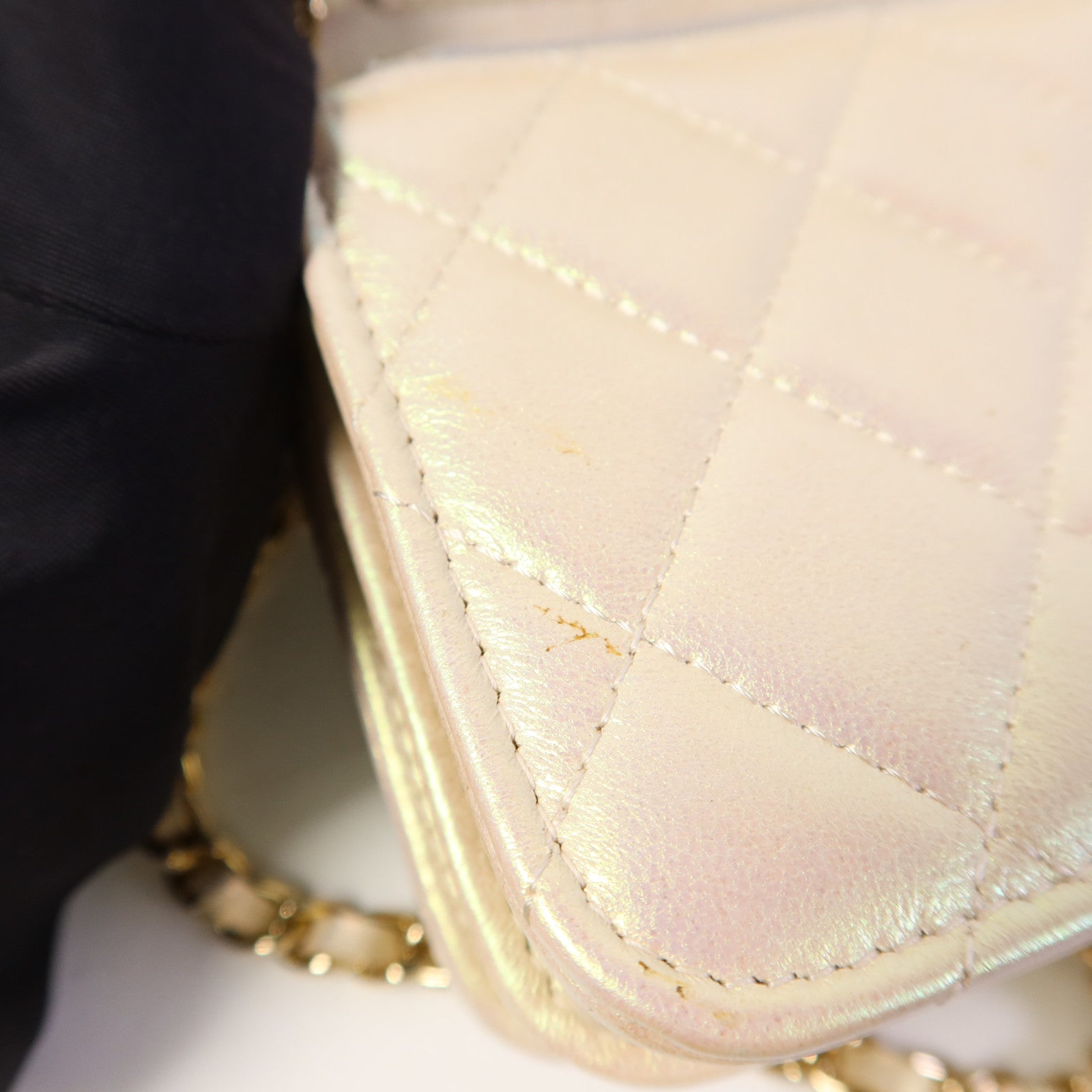 CHANEL 牛皮皮革Mini WOC Wallet On Chain金扣鏈帶肩背袋