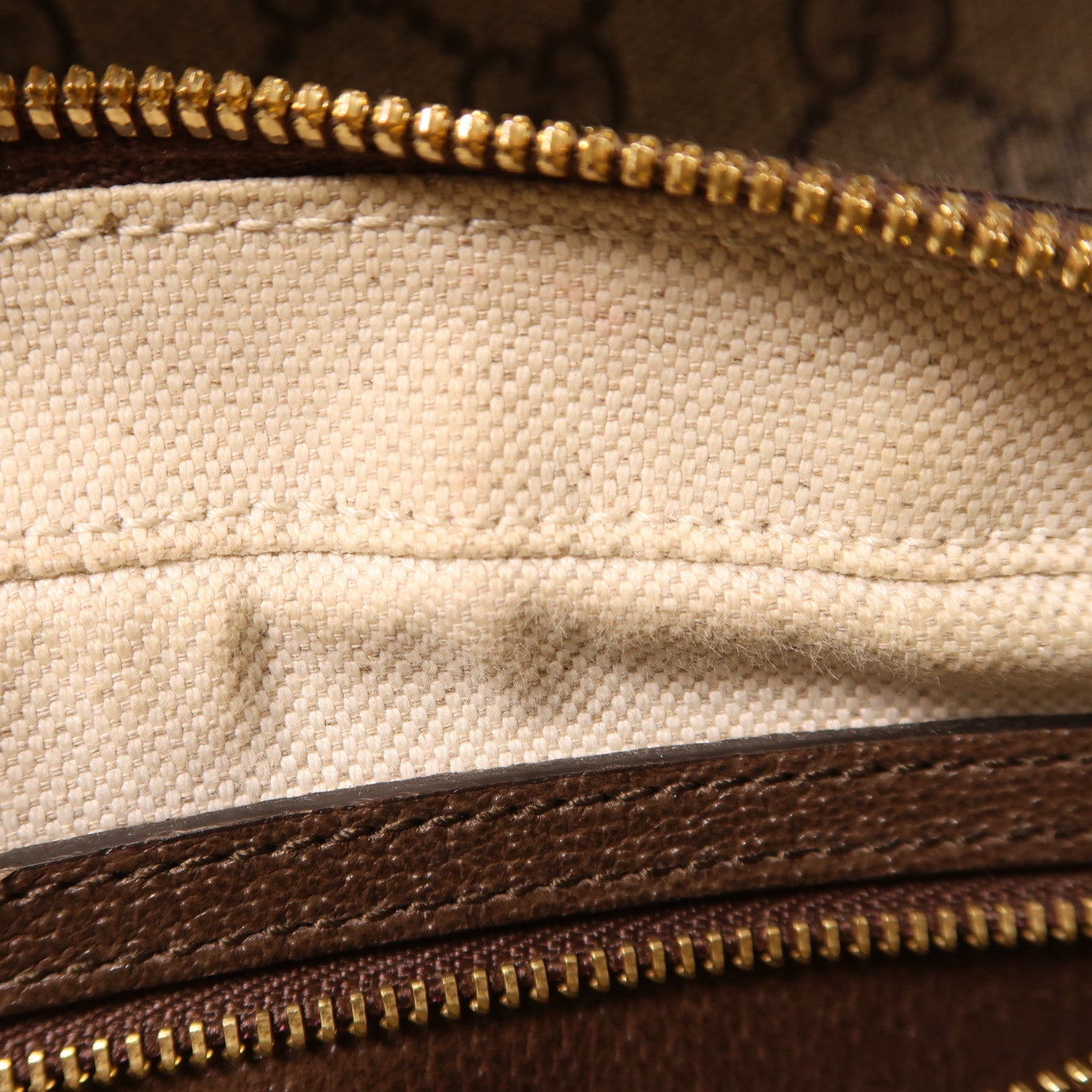 GUCCI 塗層帆布Shoulder Bag金扣肩背袋