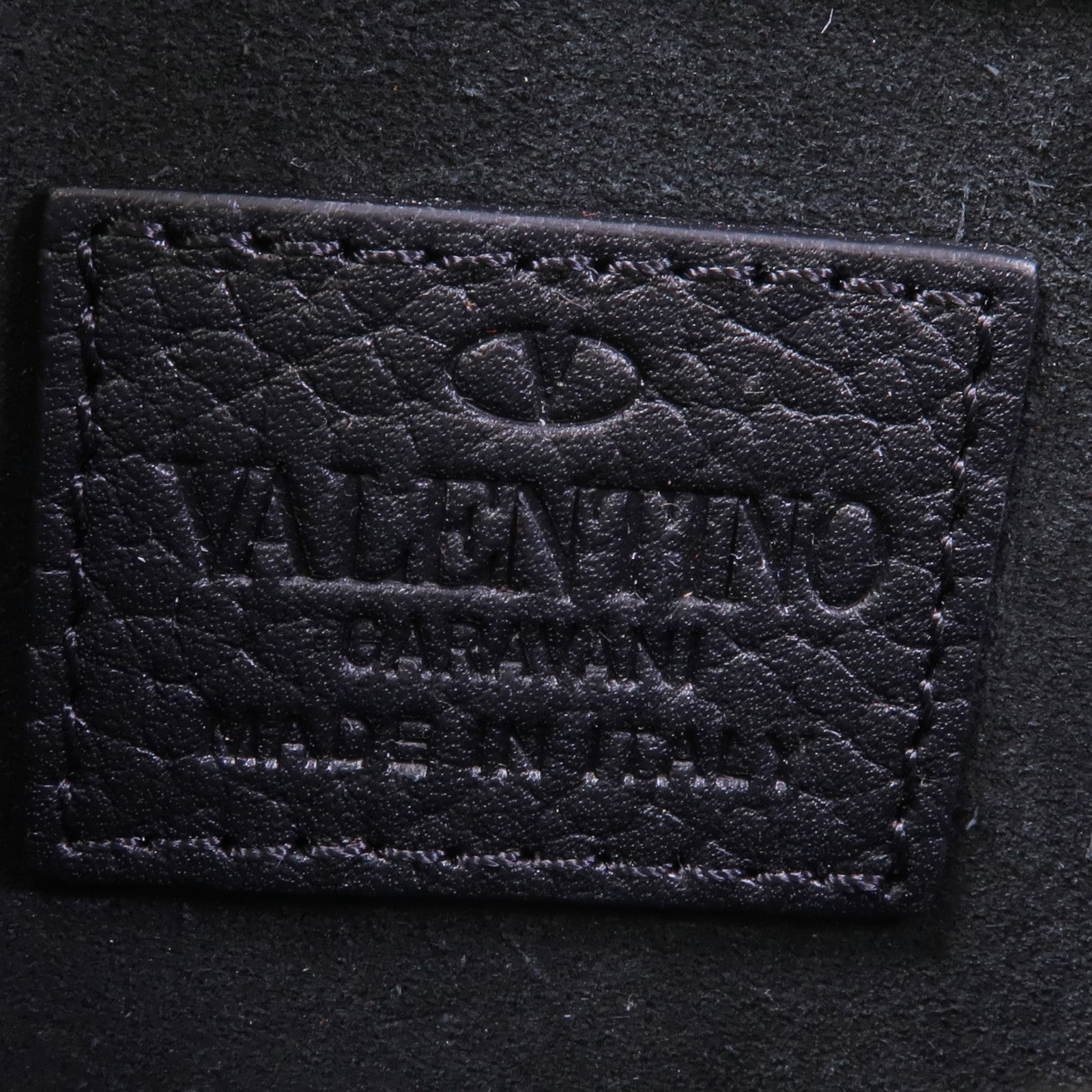 Valentino 牛皮皮革Chain Shoulder金扣鏈帶肩背袋