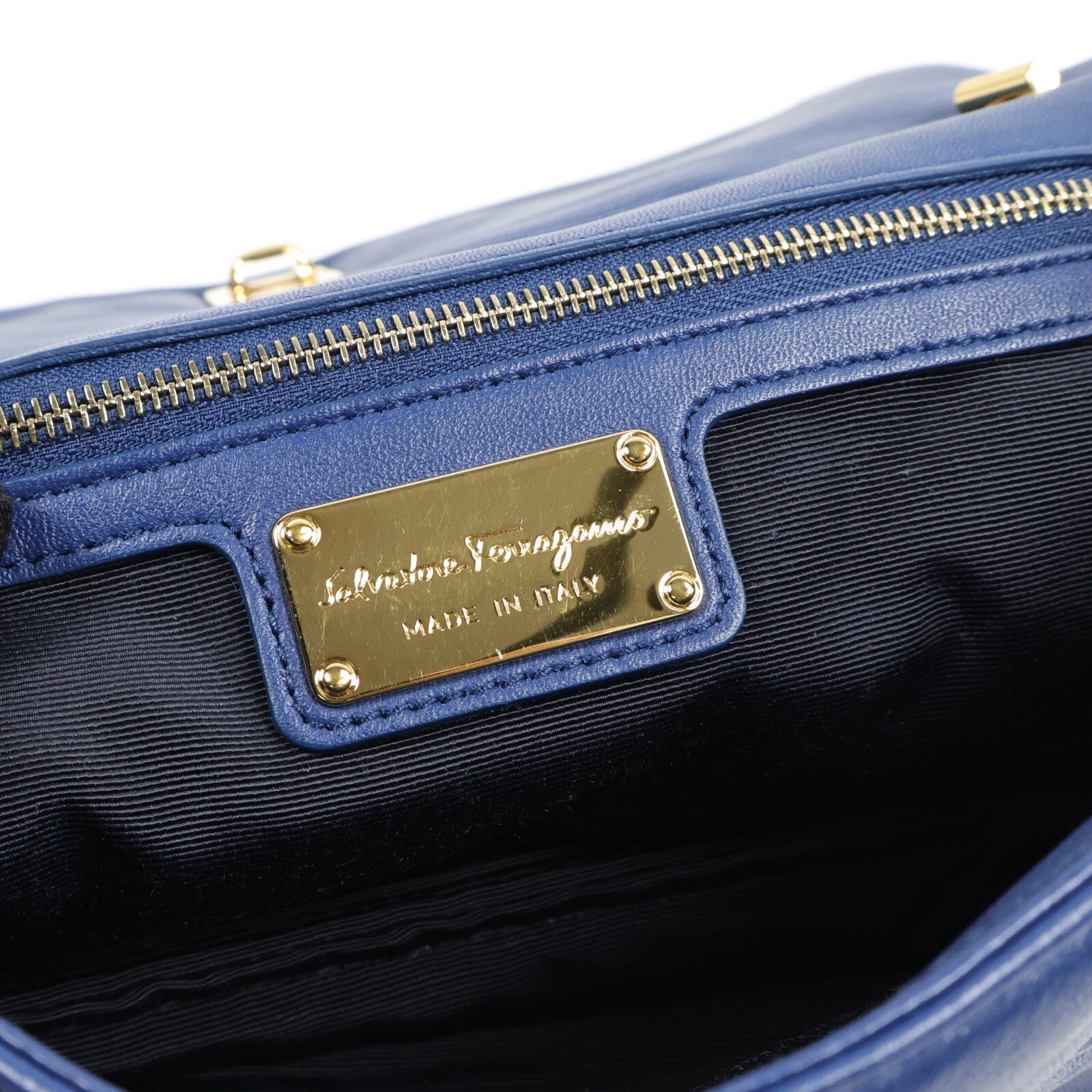 Salvatore Ferragamo 牛皮皮革Vara鏈帶肩背袋