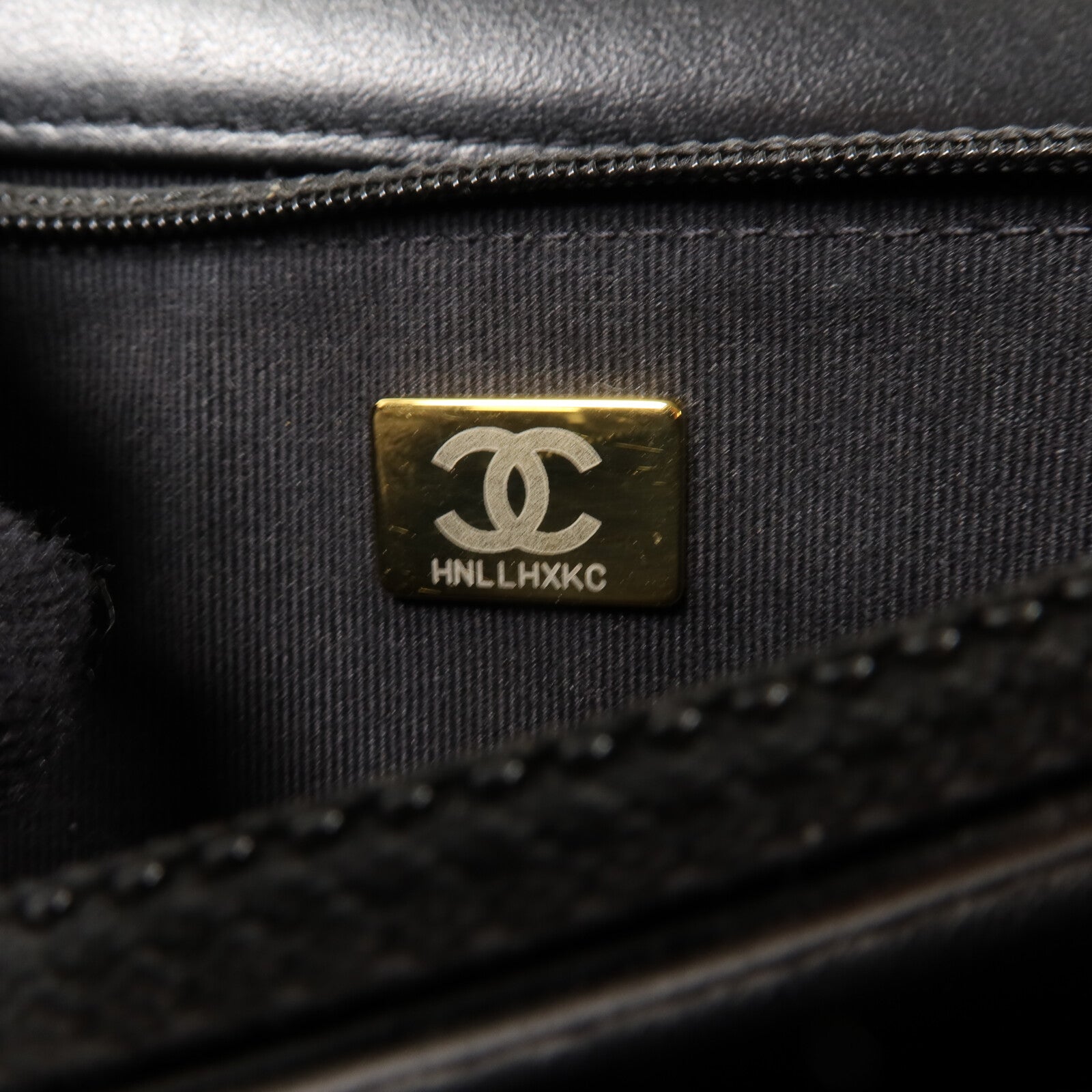 CHANEL 牛皮皮革Boy Wallet On Chain鏈帶肩背袋