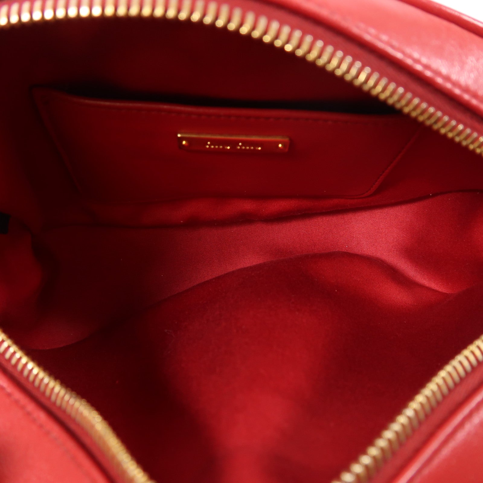 Miu Miu 牛皮皮革Shoulder Bag金扣鏈帶肩背袋